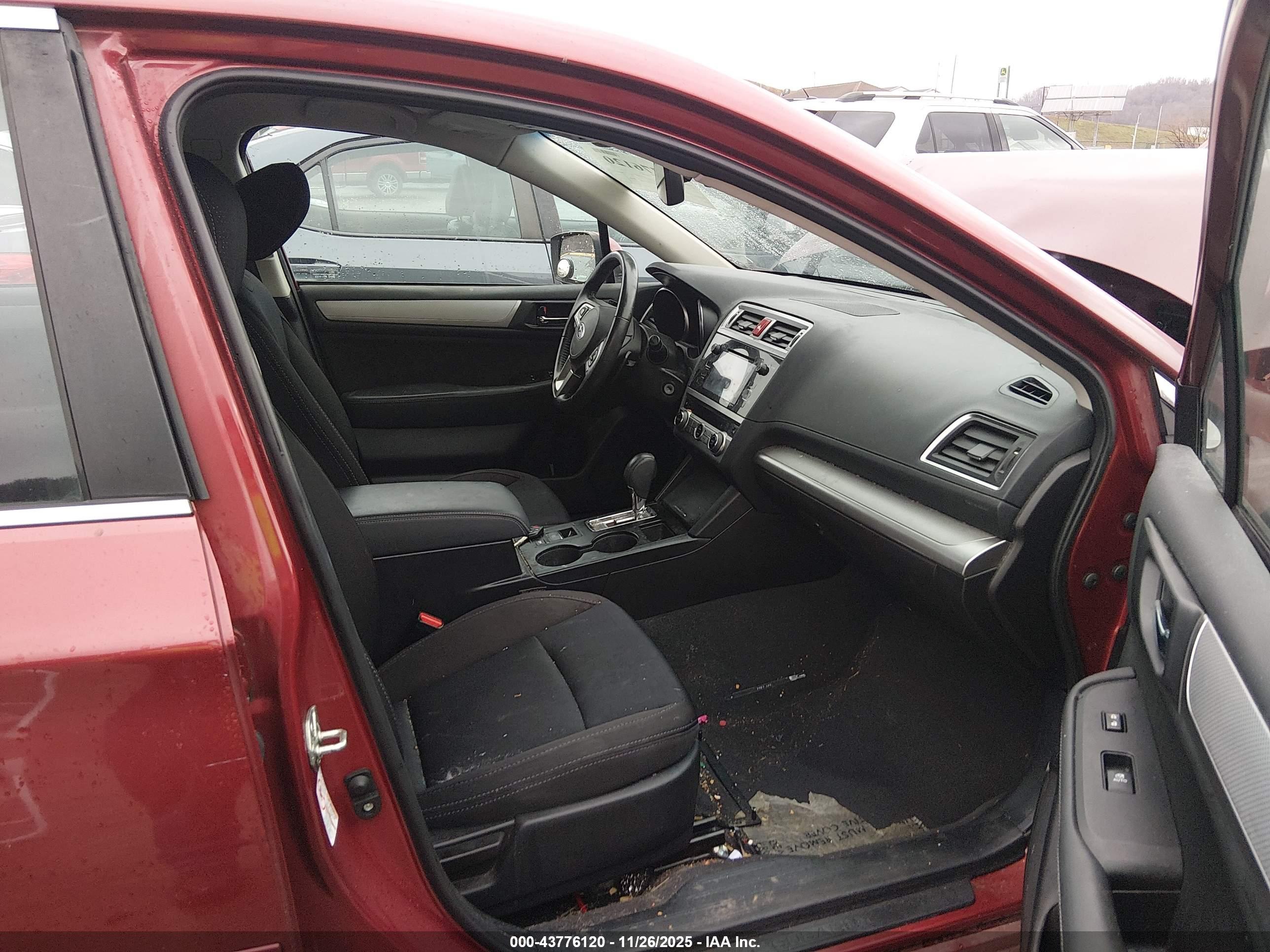 SUBARU LEGACY image 5