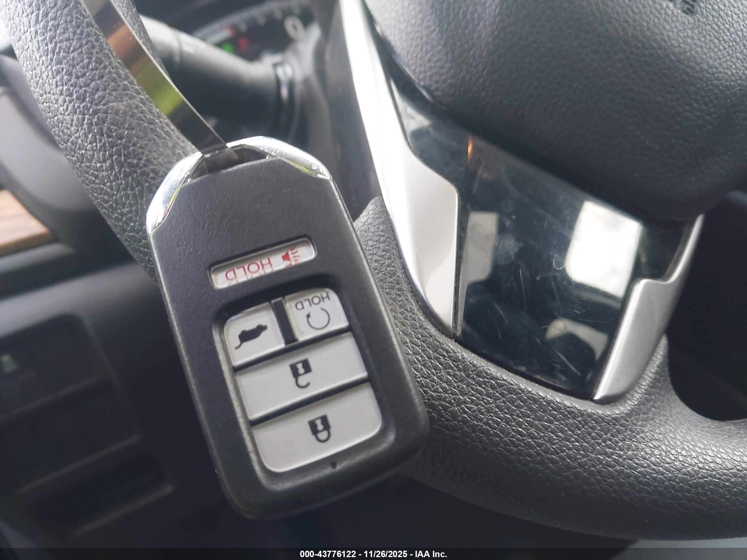 HONDA CR-V image 11