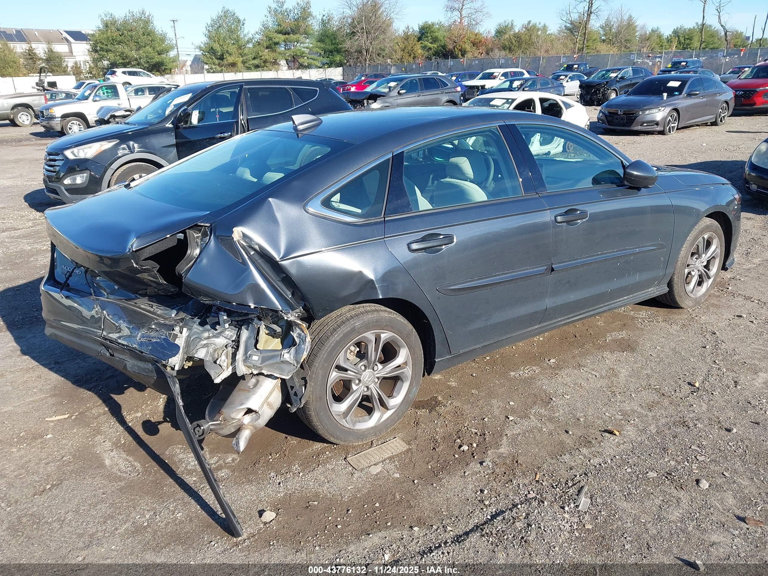 HONDA ACCORD image 4