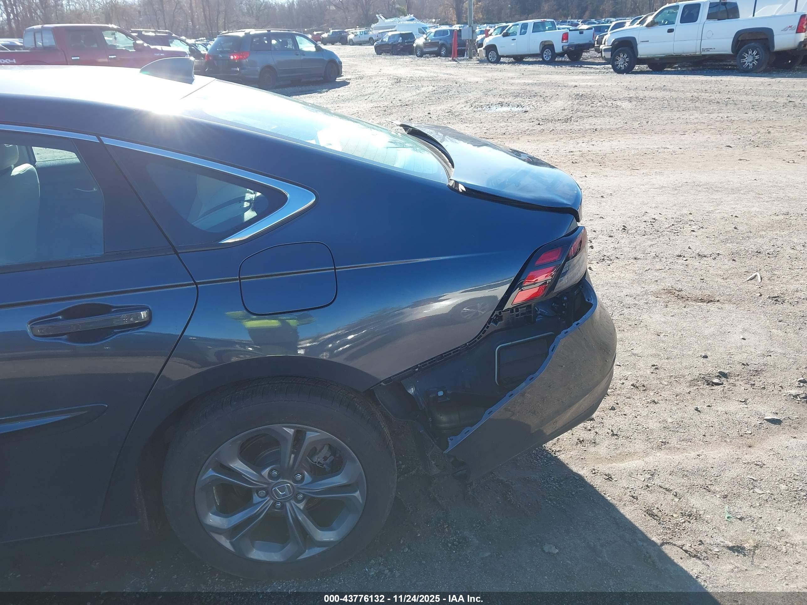 HONDA ACCORD image 6