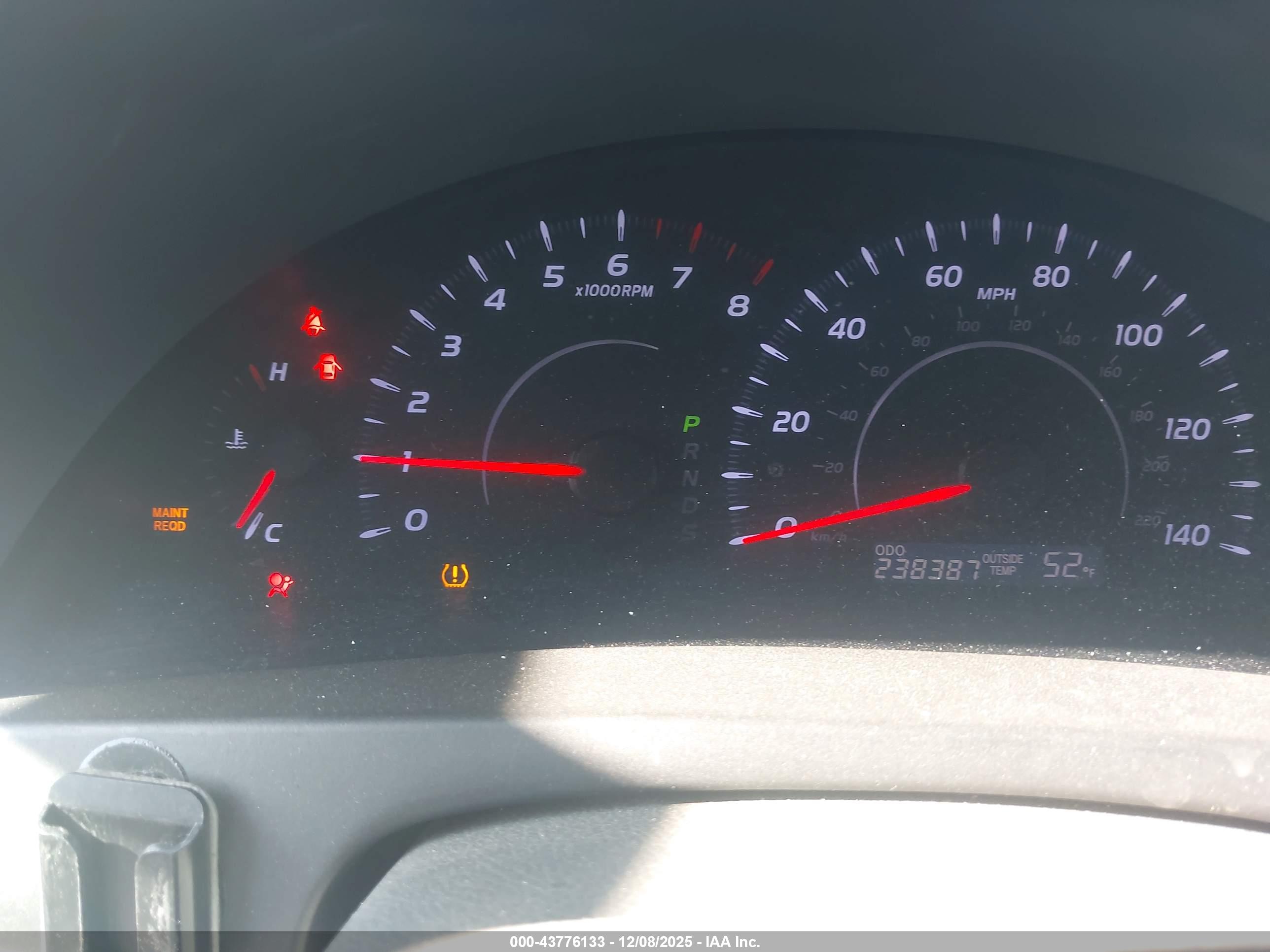 TOYOTA CAMRY image 7