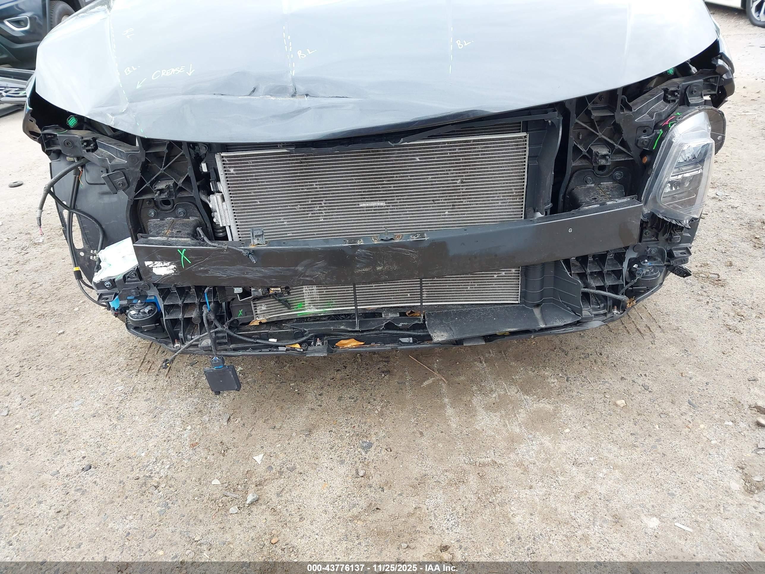 HYUNDAI TUCSON image 6