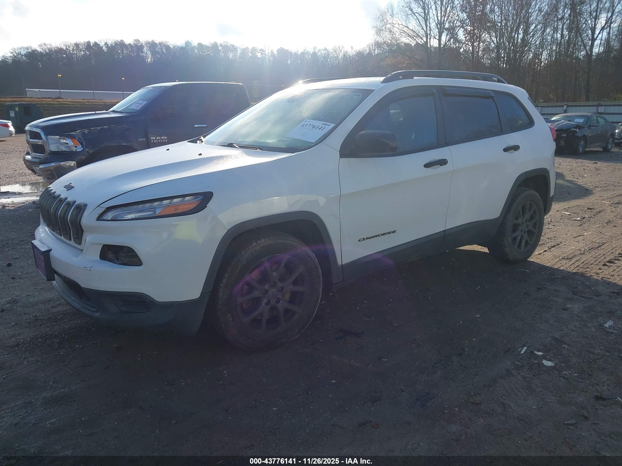 JEEP CHEROKEE image 2