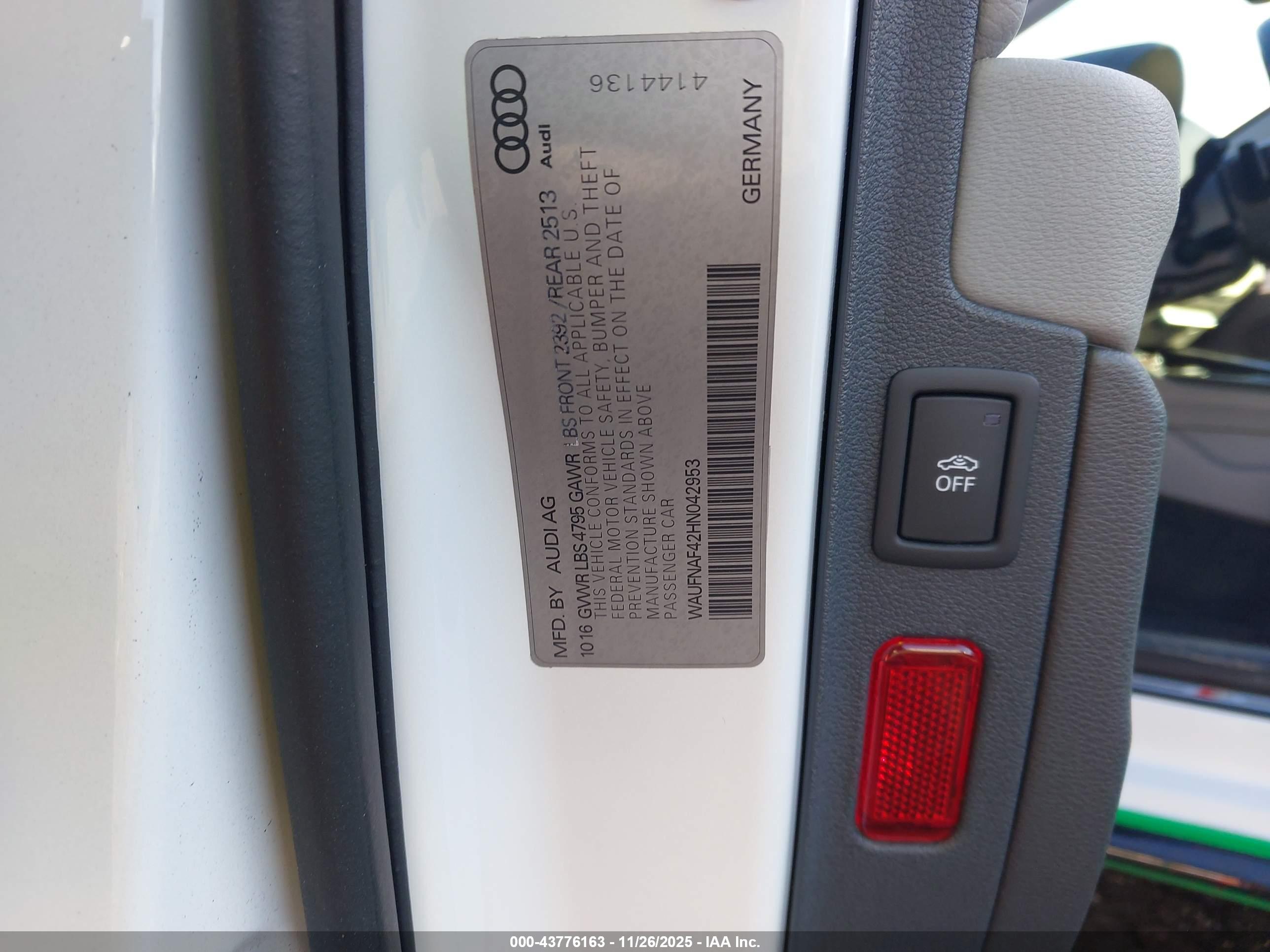 AUDI A4 image 9