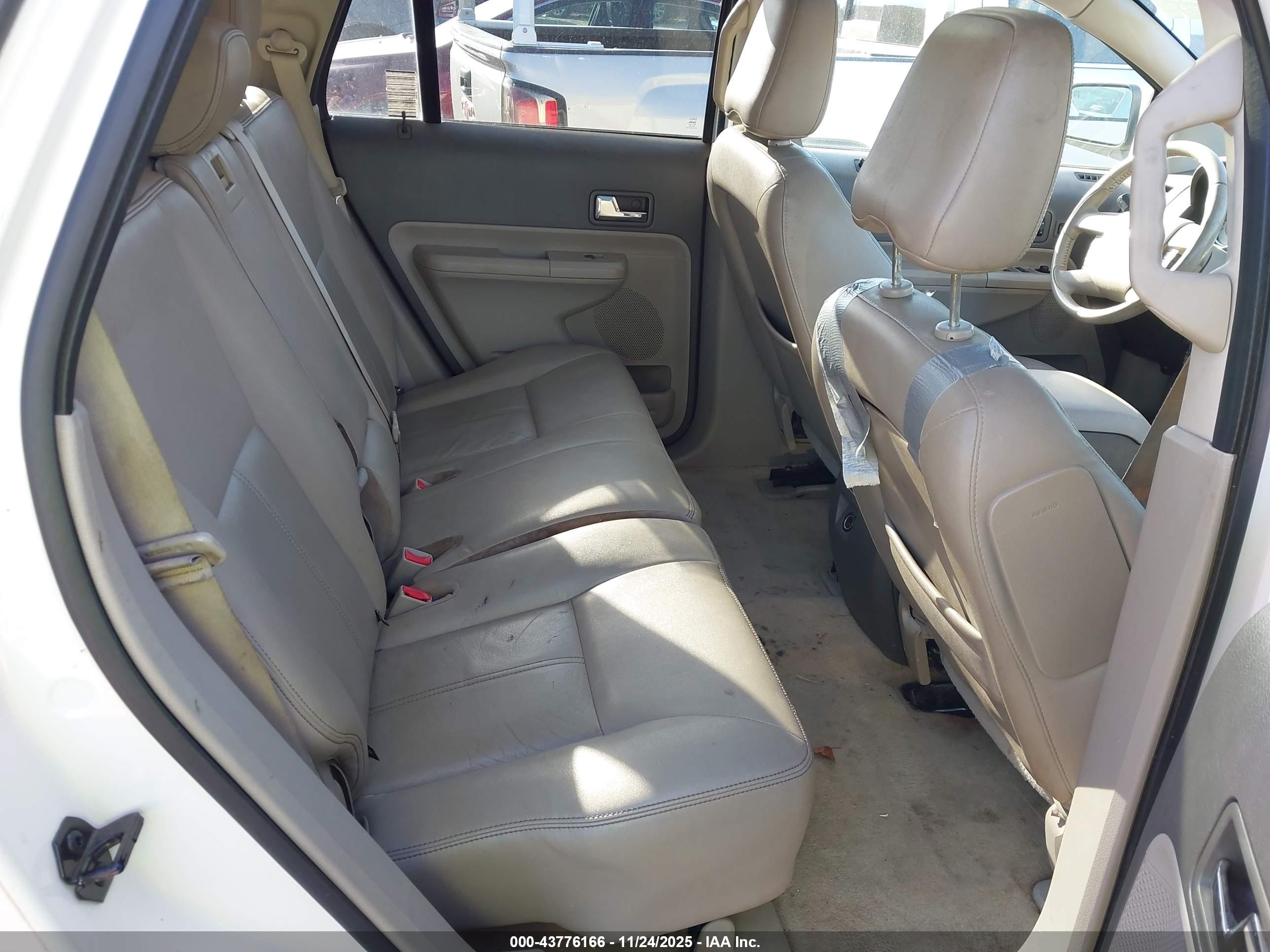 FORD EDGE image 8