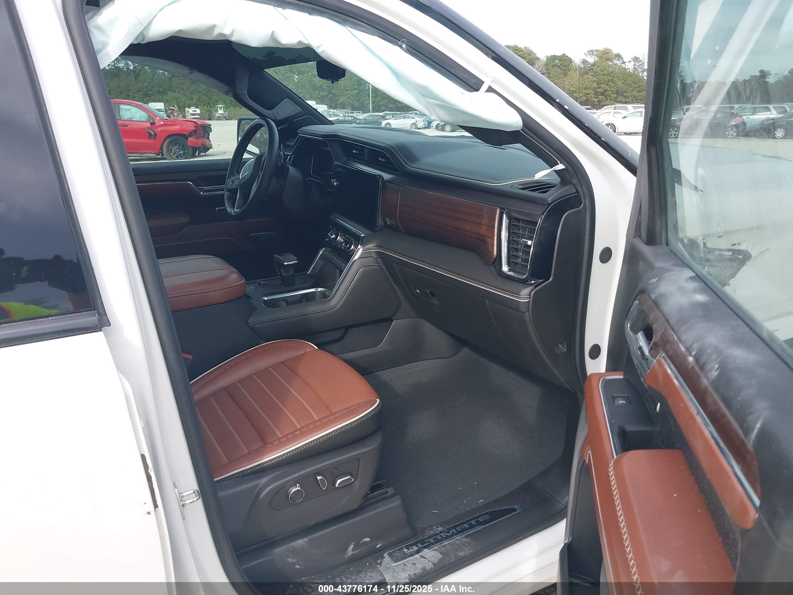 GMC SIERRA image 5