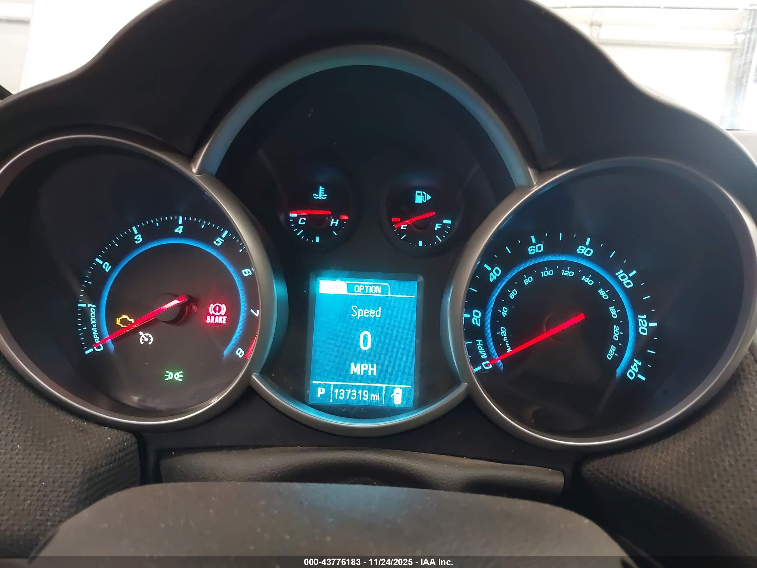 CHEVROLET CRUZE image 7