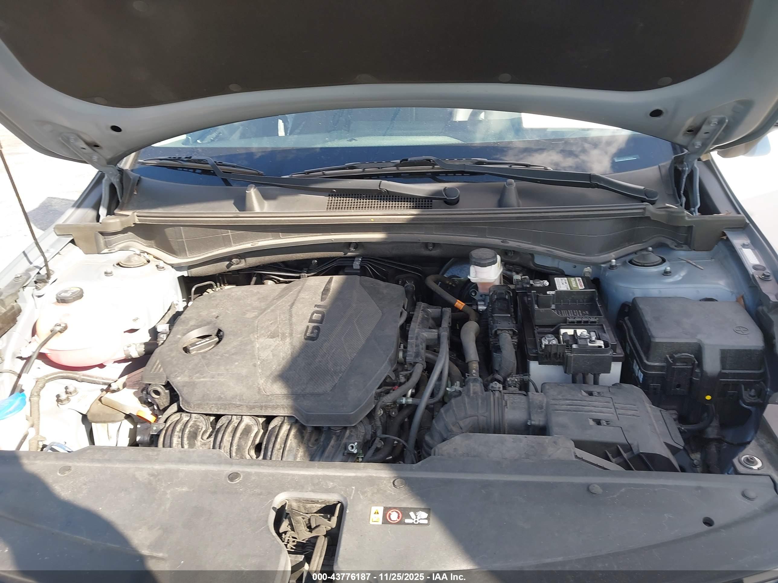 KIA SPORTAGE image 10