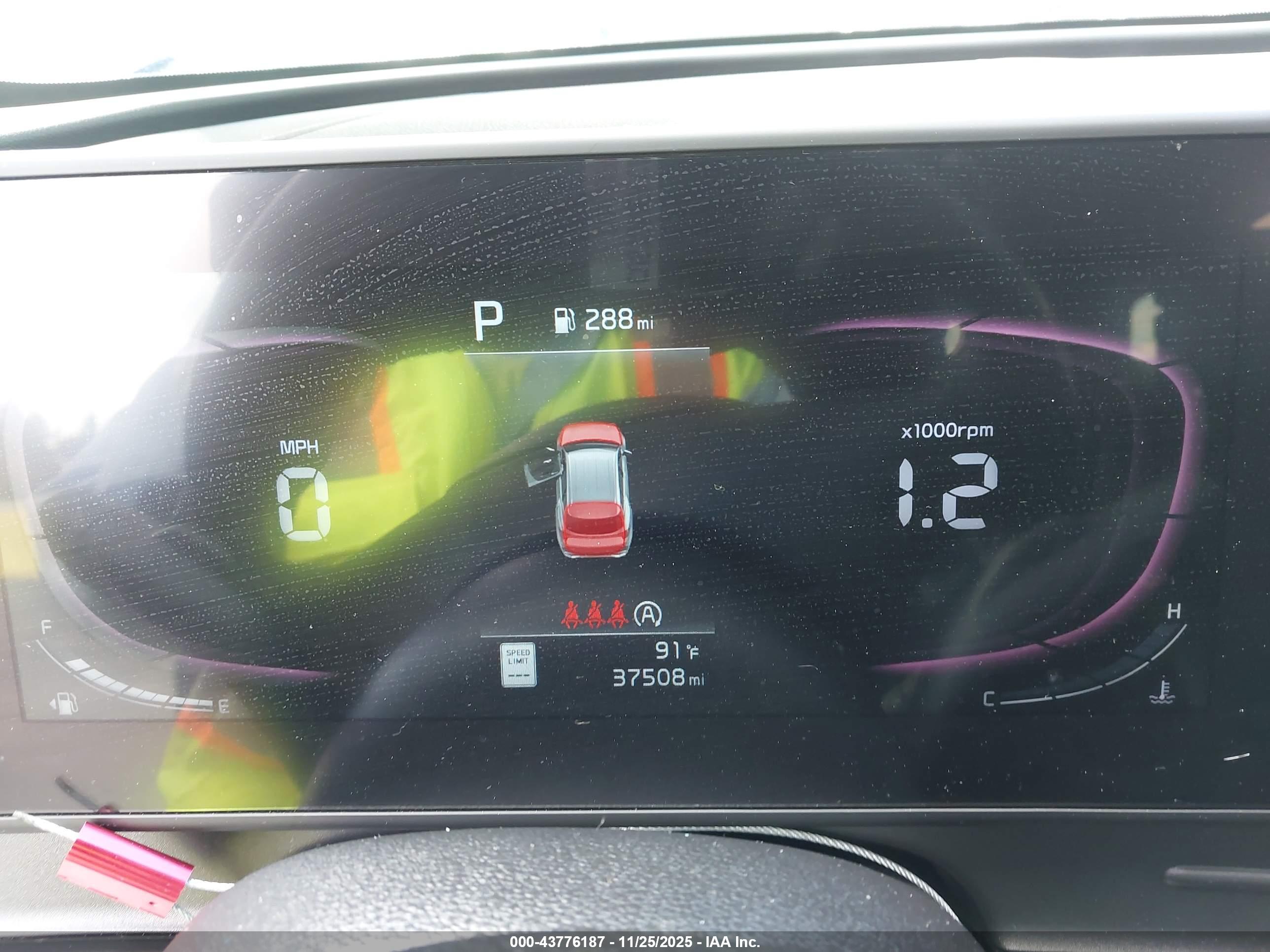 KIA SPORTAGE image 6