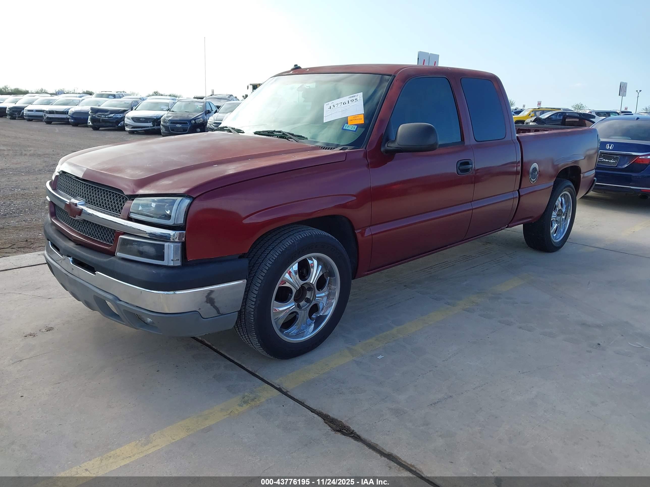 CHEVROLET SILVERADO image 2
