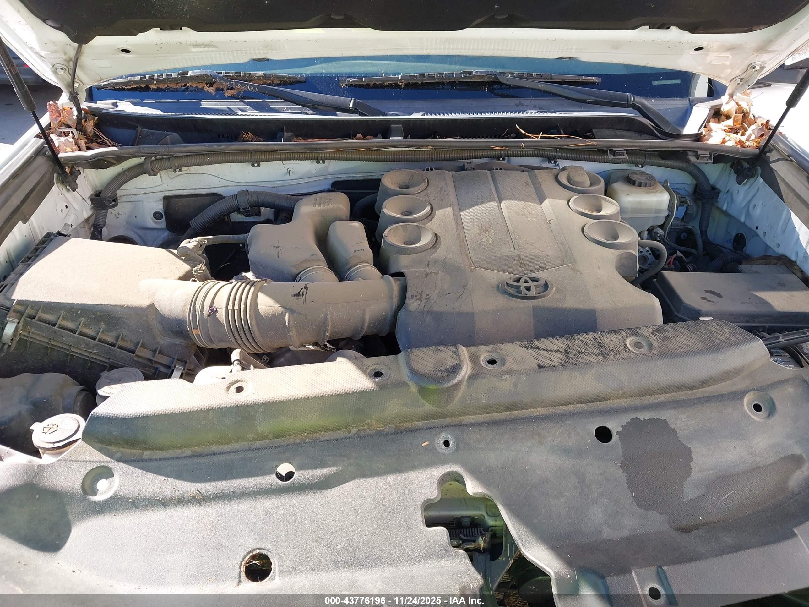 TOYOTA 4RUNNER image 10