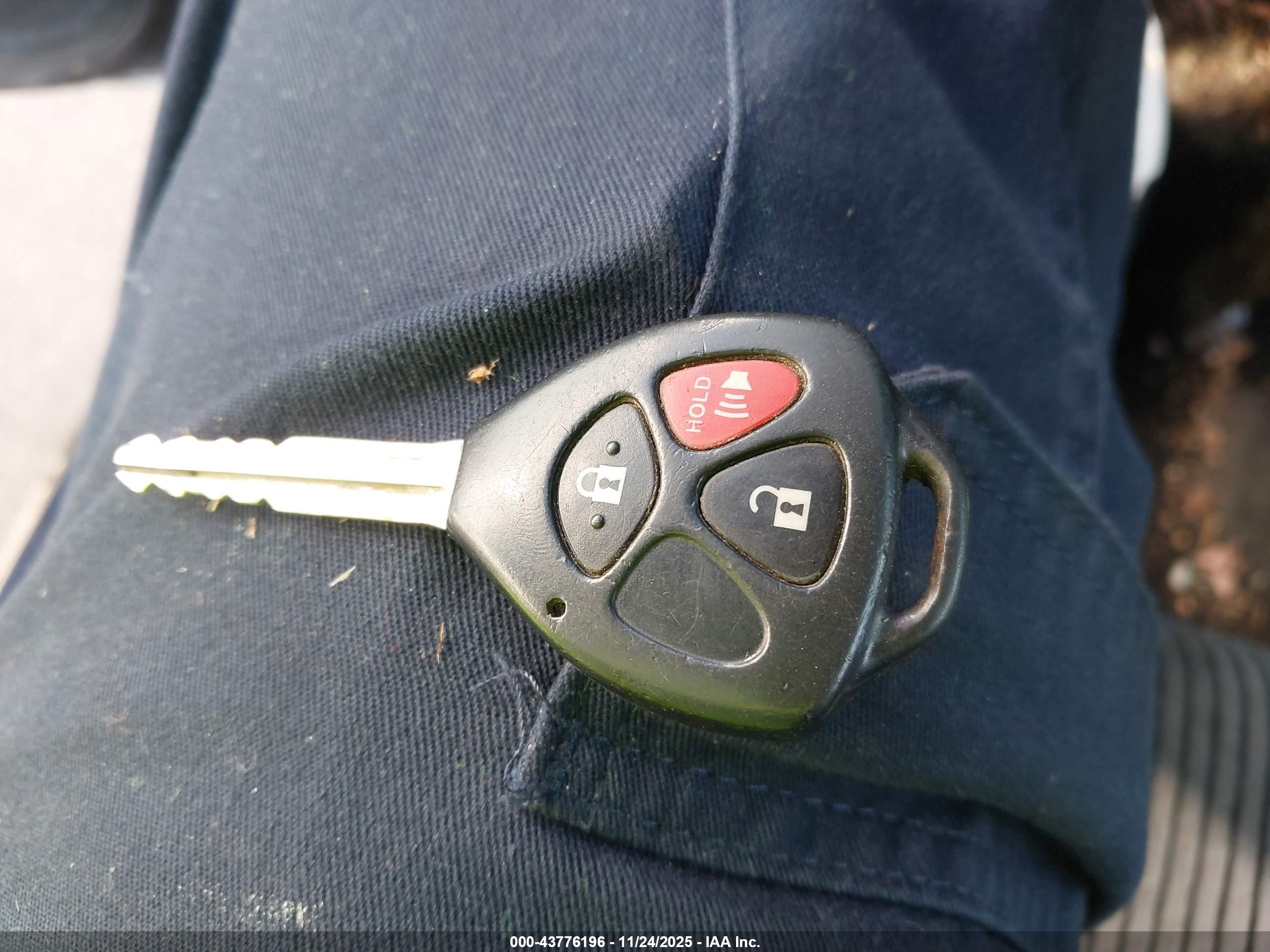 TOYOTA 4RUNNER image 11