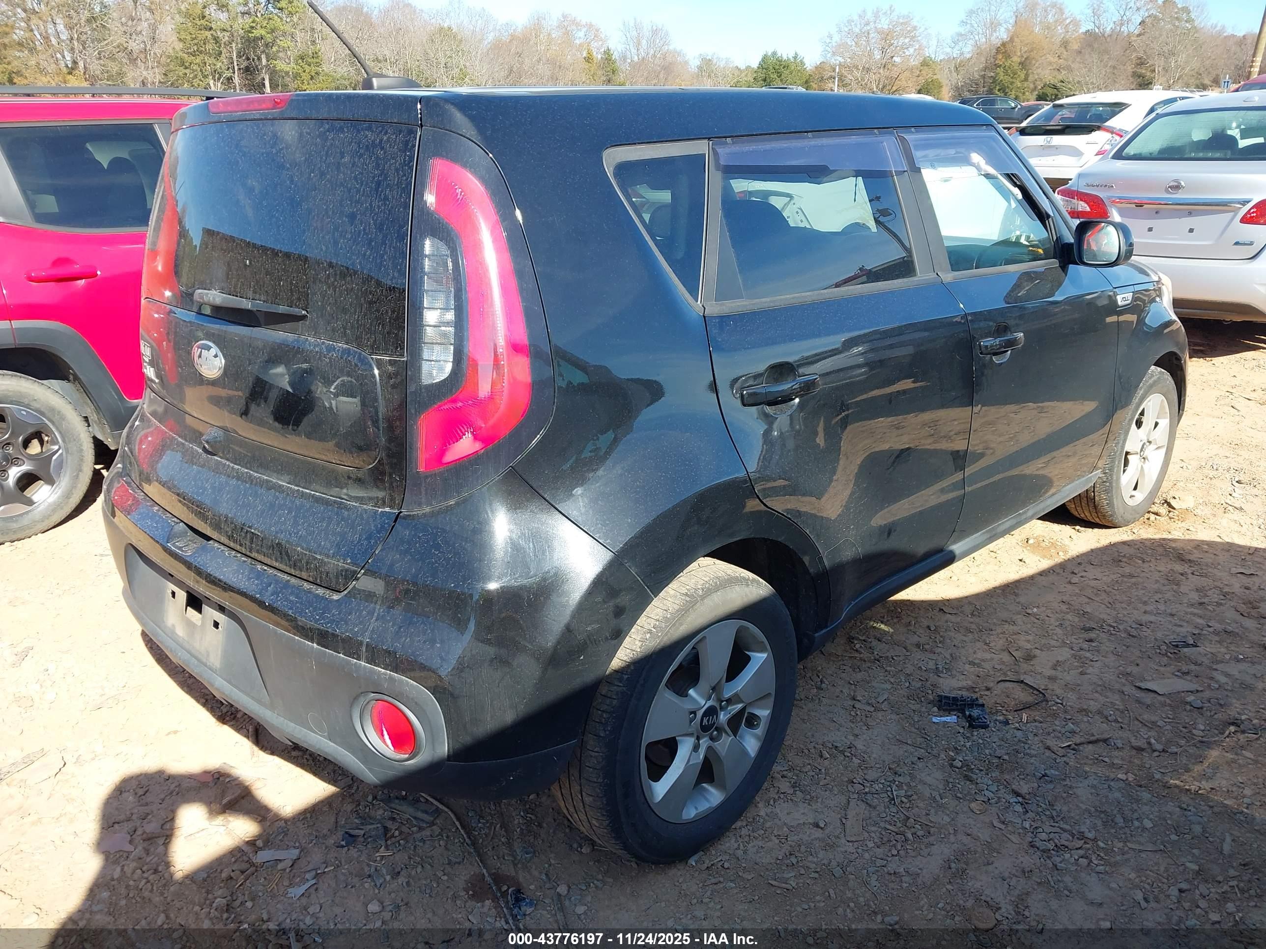 KIA SOUL image 4
