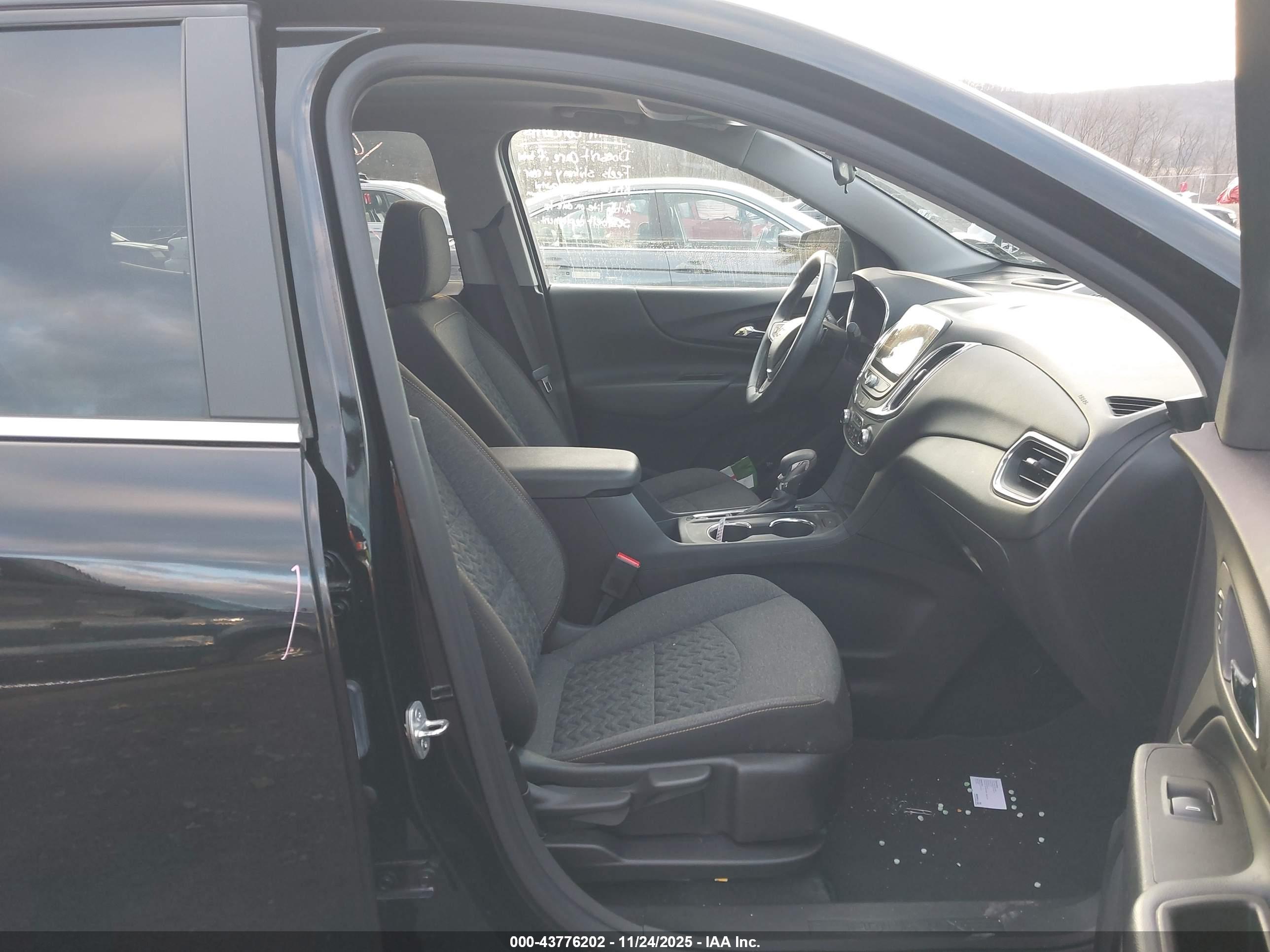CHEVROLET EQUINOX image 5