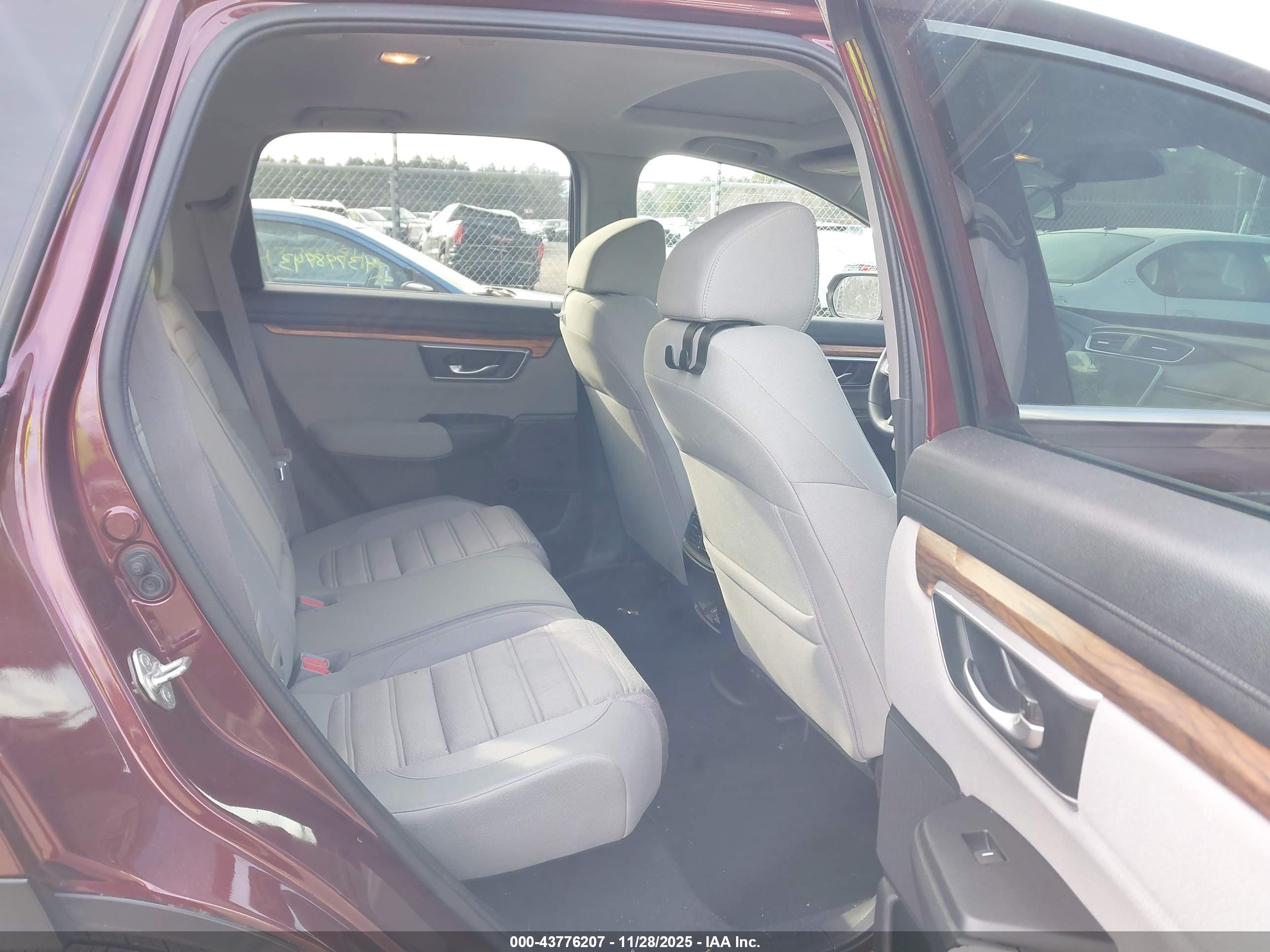 HONDA CR-V image 8