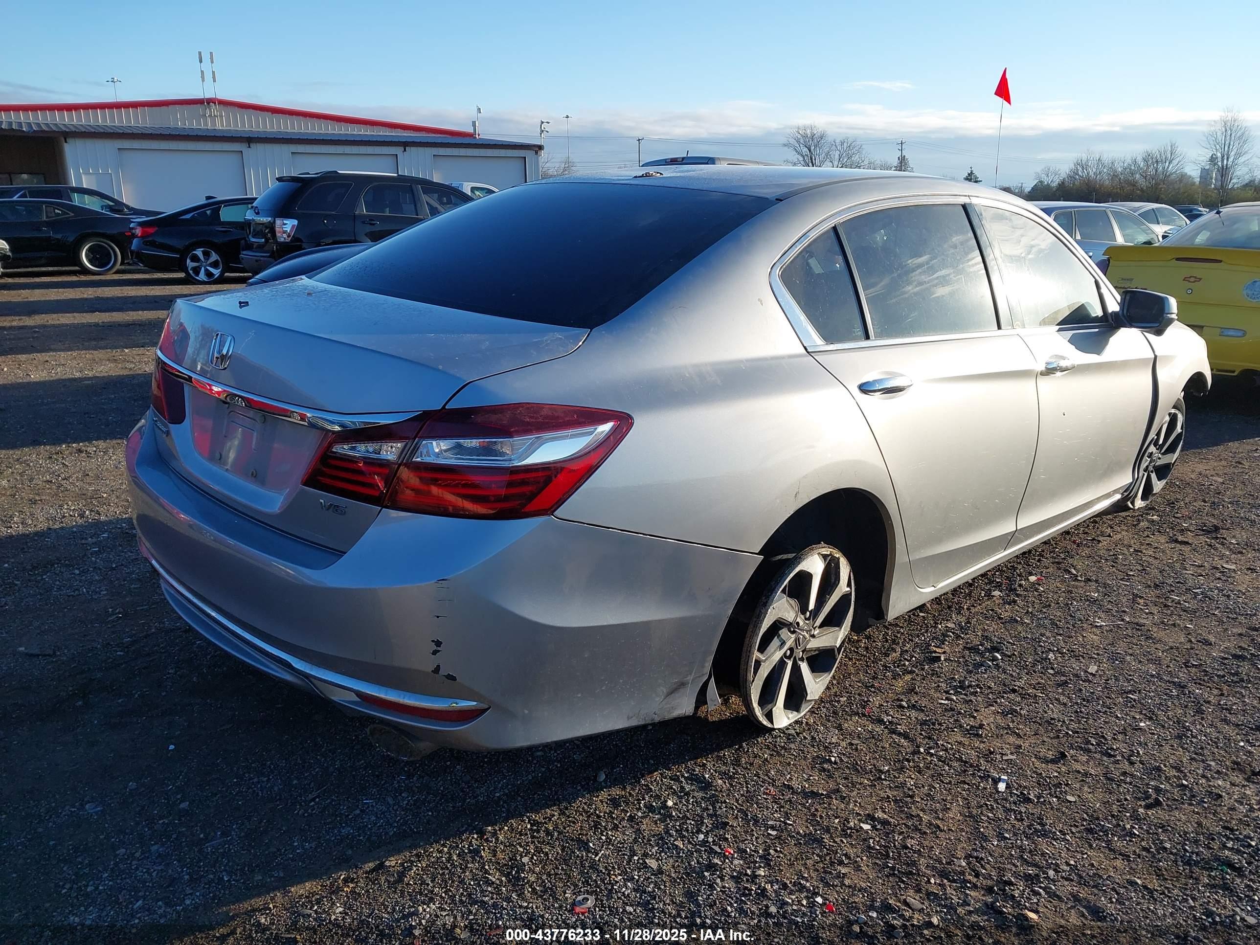 HONDA ACCORD image 4