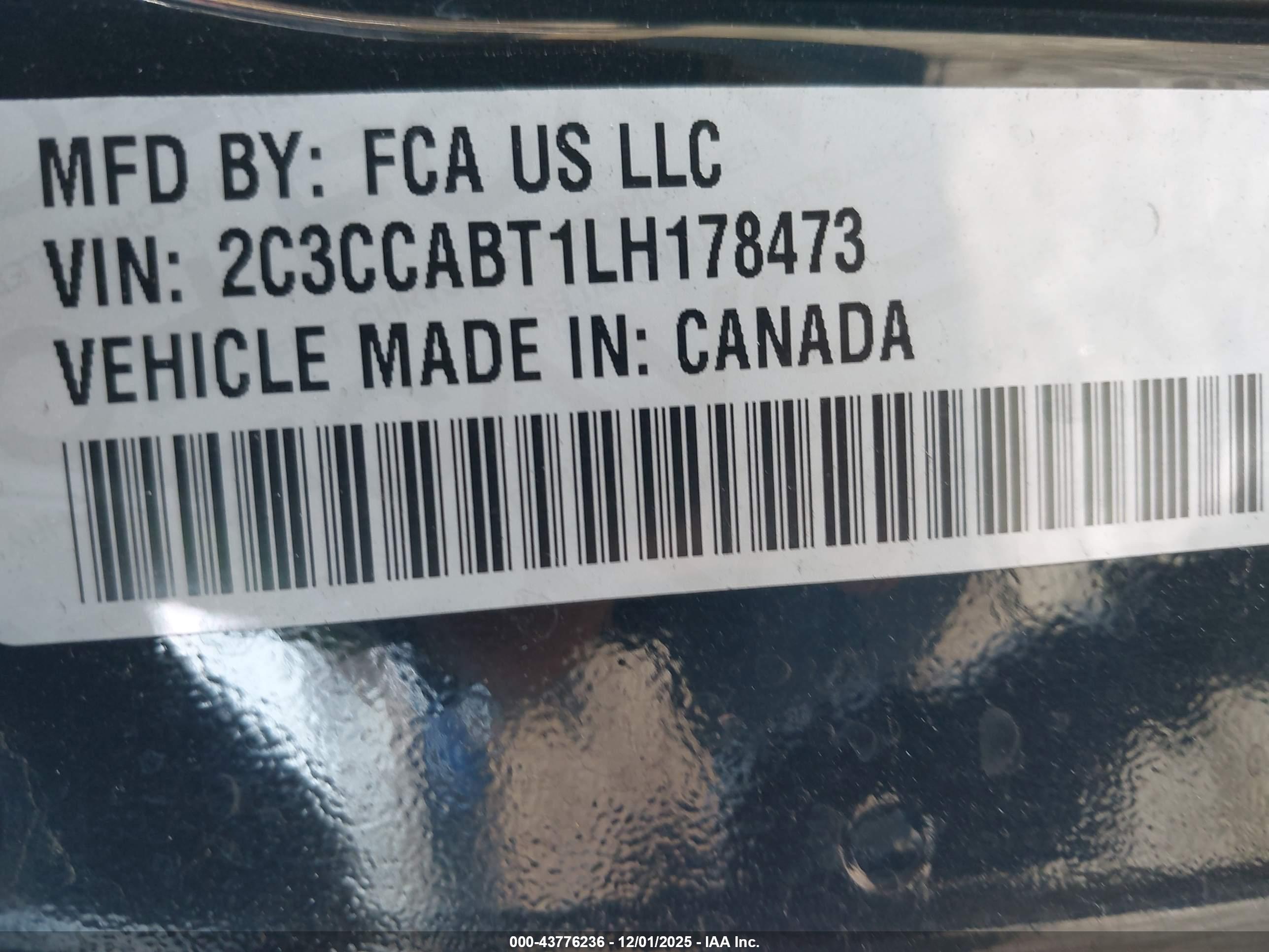 CHRYSLER 300 image 9