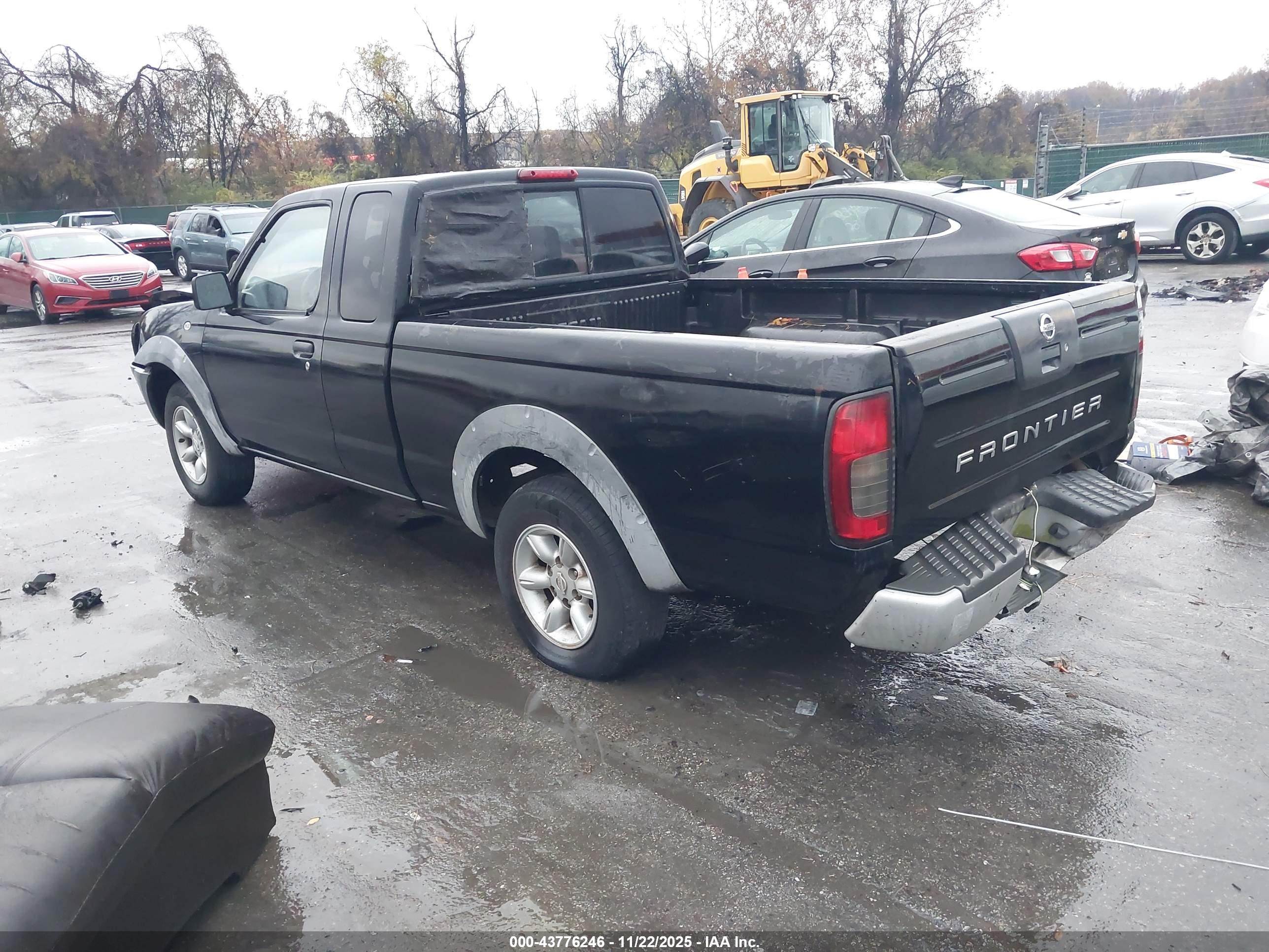 NISSAN FRONTIER image 3