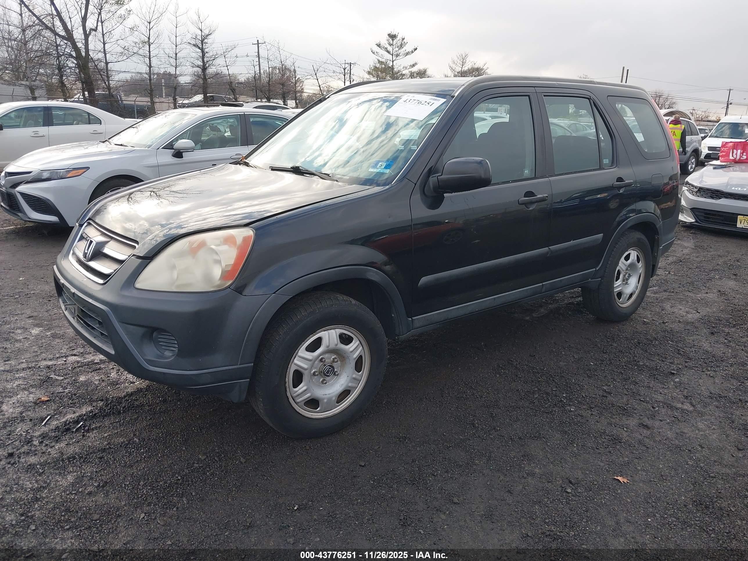 HONDA CR-V image 2