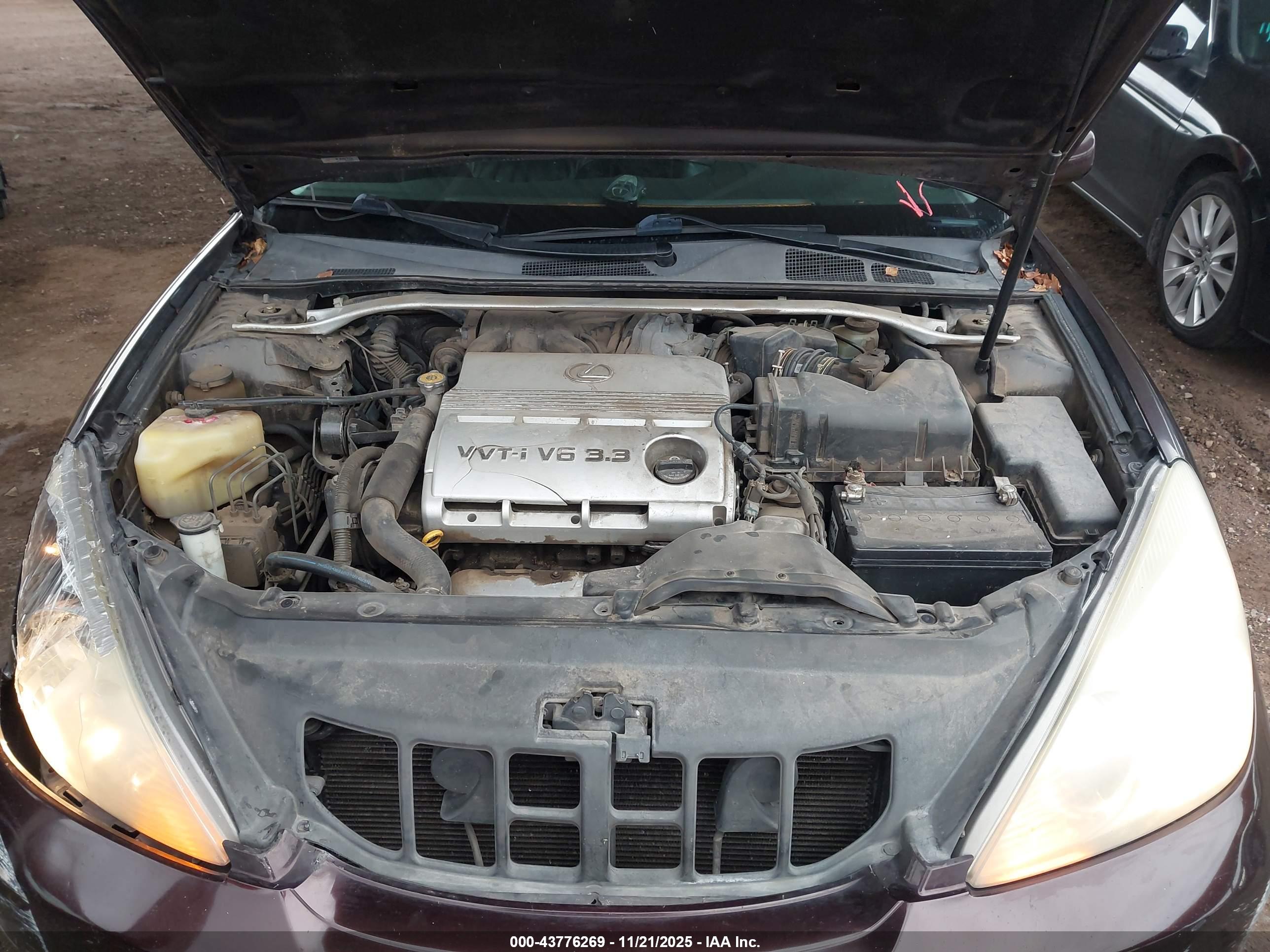 LEXUS ES image 10