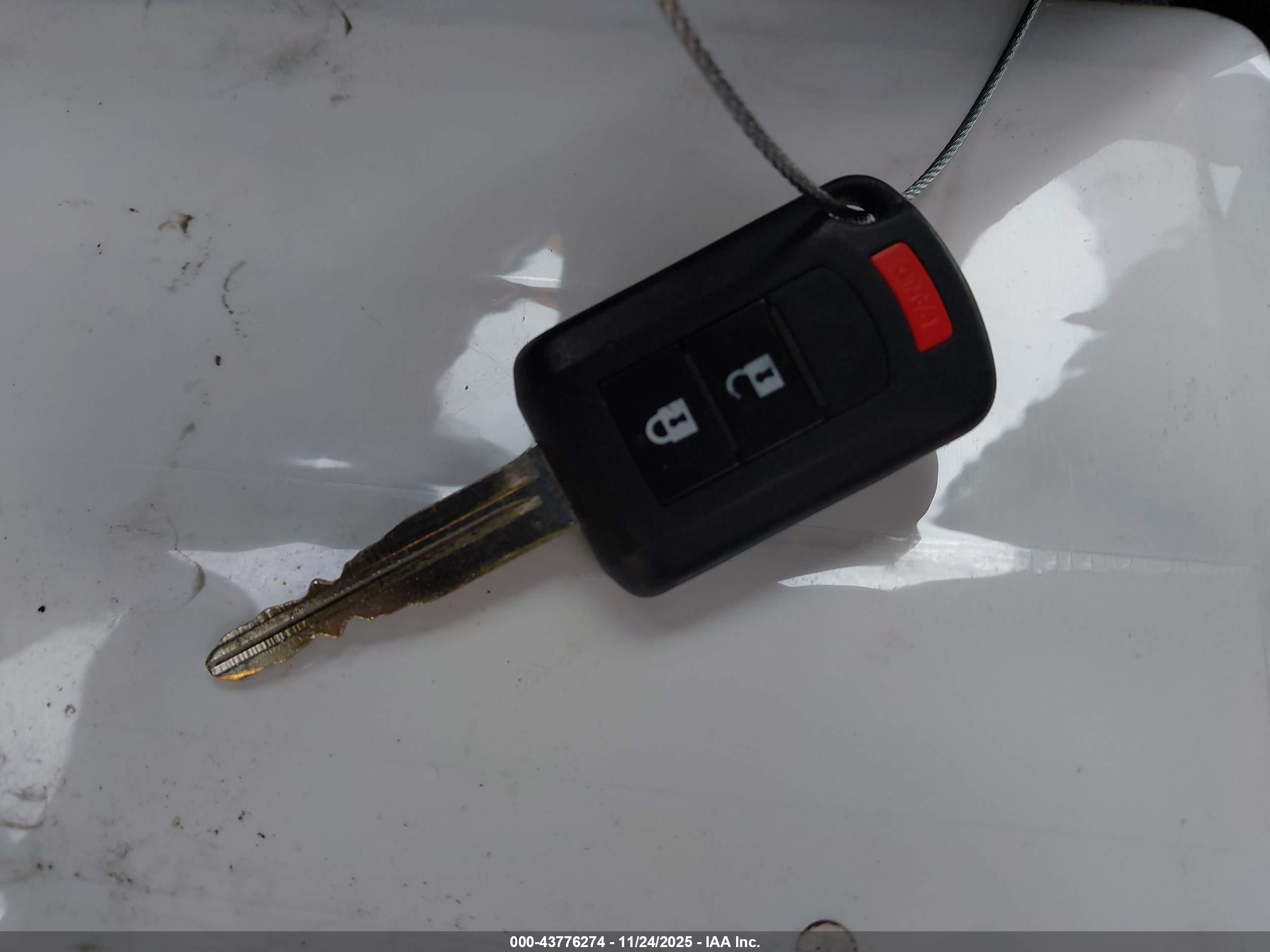 MITSUBISHI MIRAGE image 11