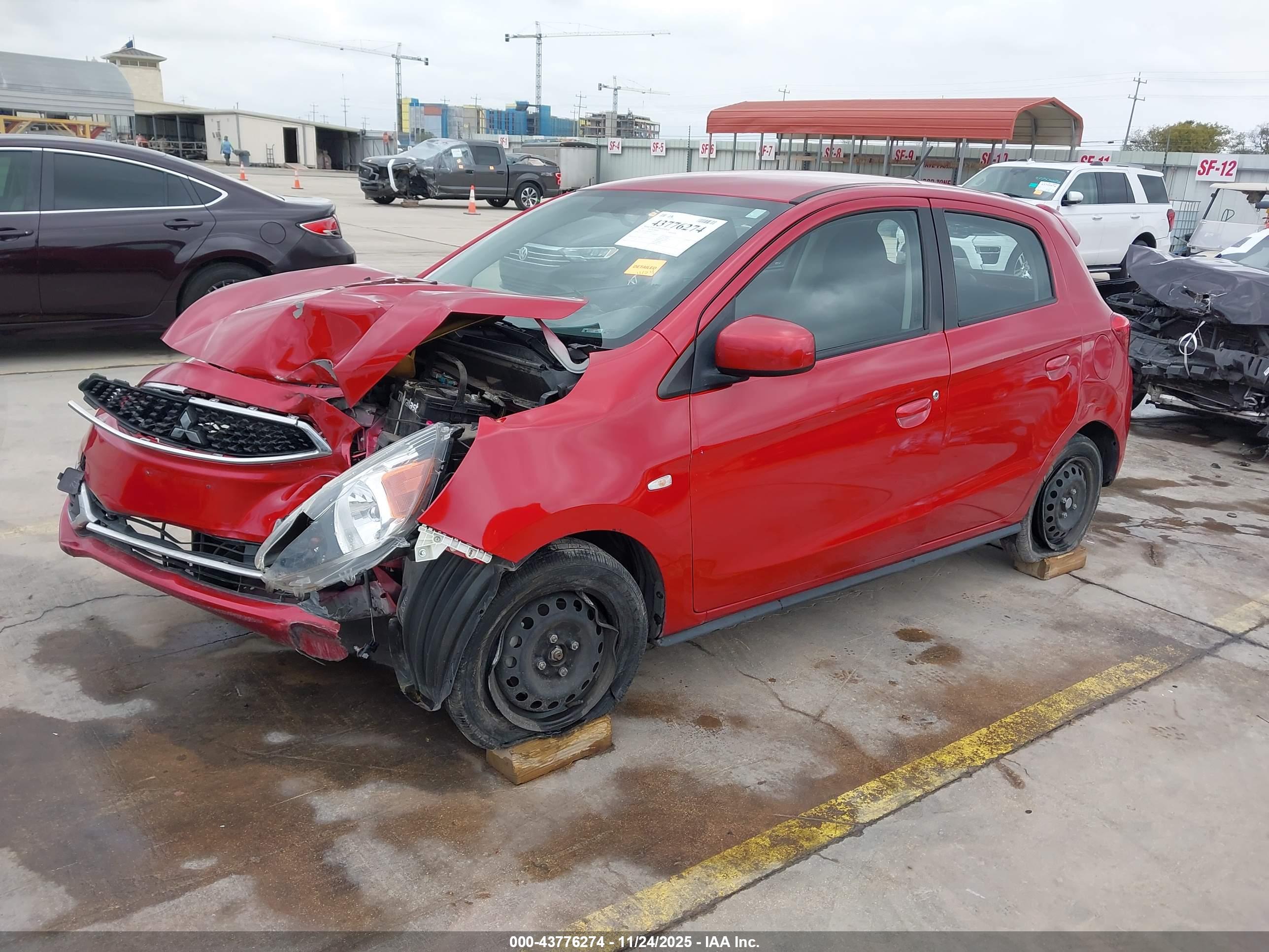 MITSUBISHI MIRAGE image 2