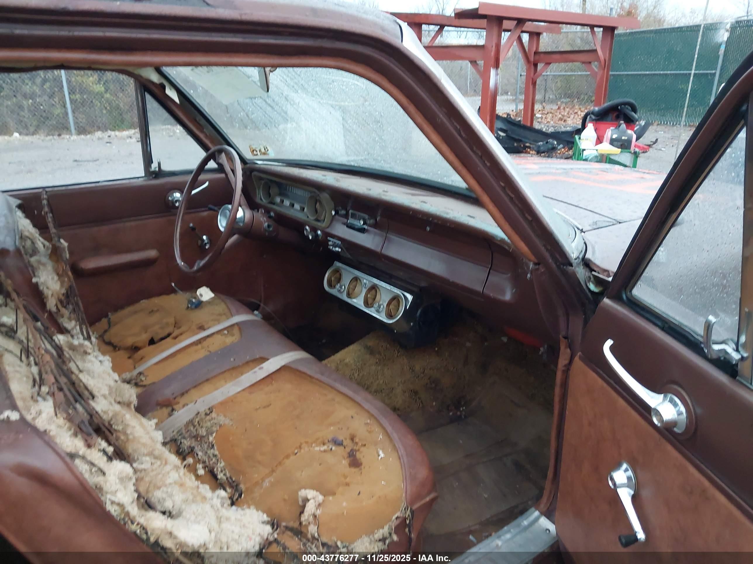 FORD FALCON image 5
