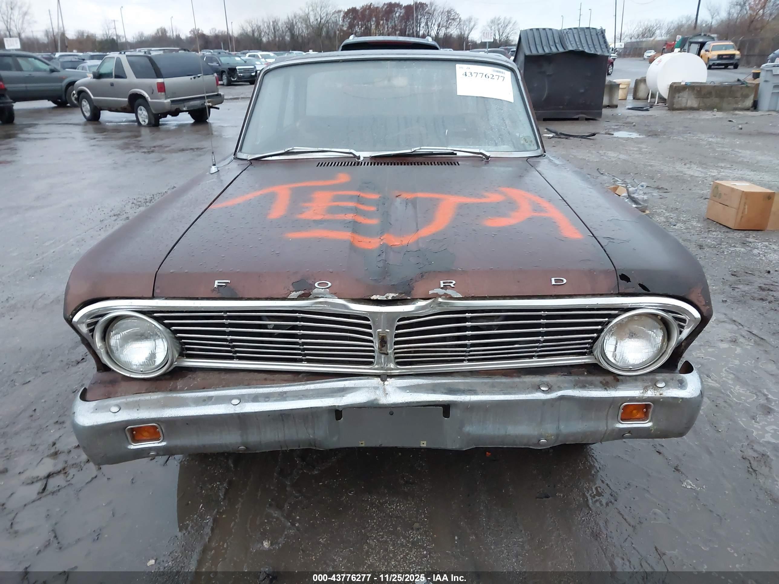 FORD FALCON image 6