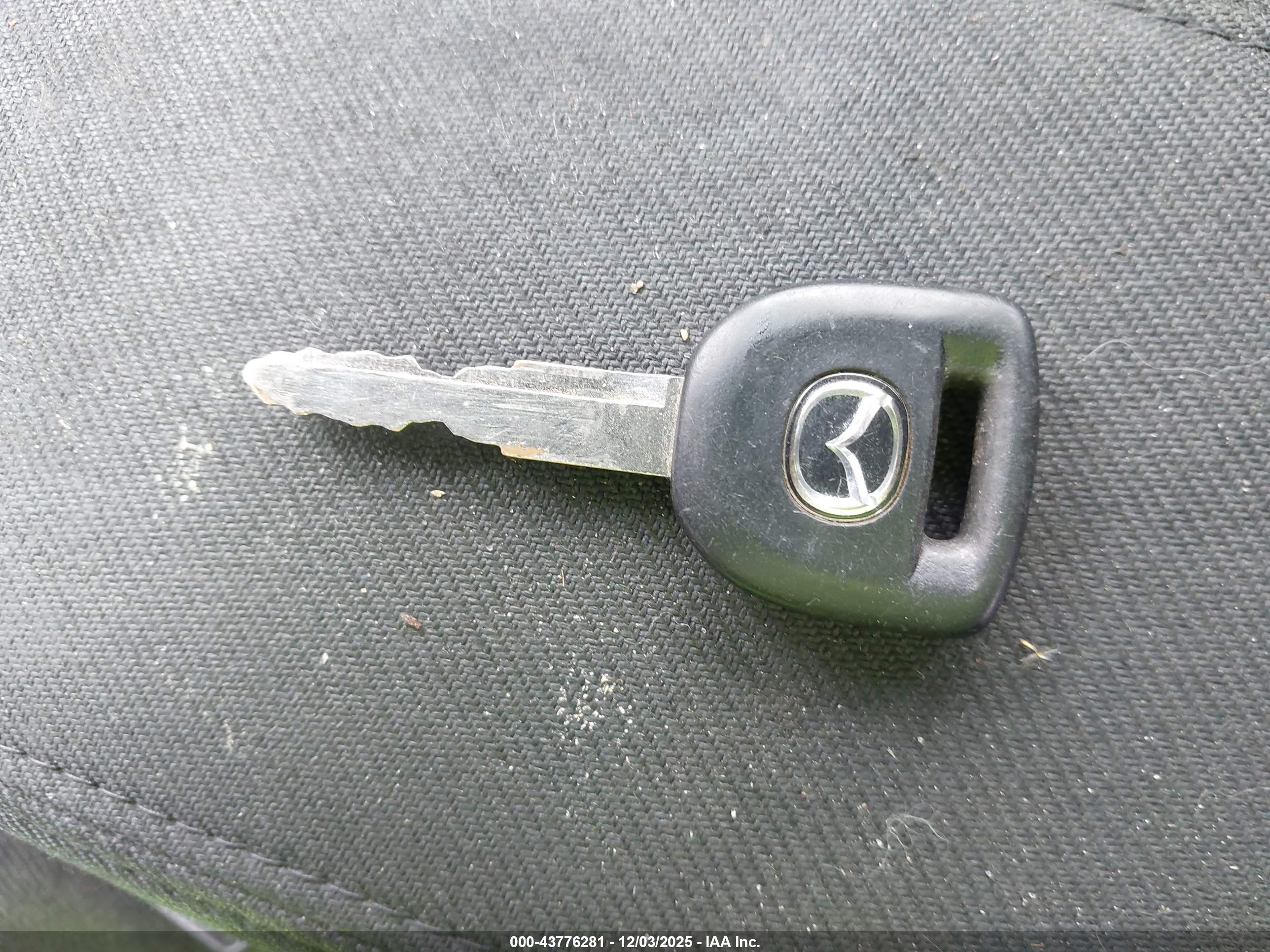 MAZDA MAZDA6 image 11
