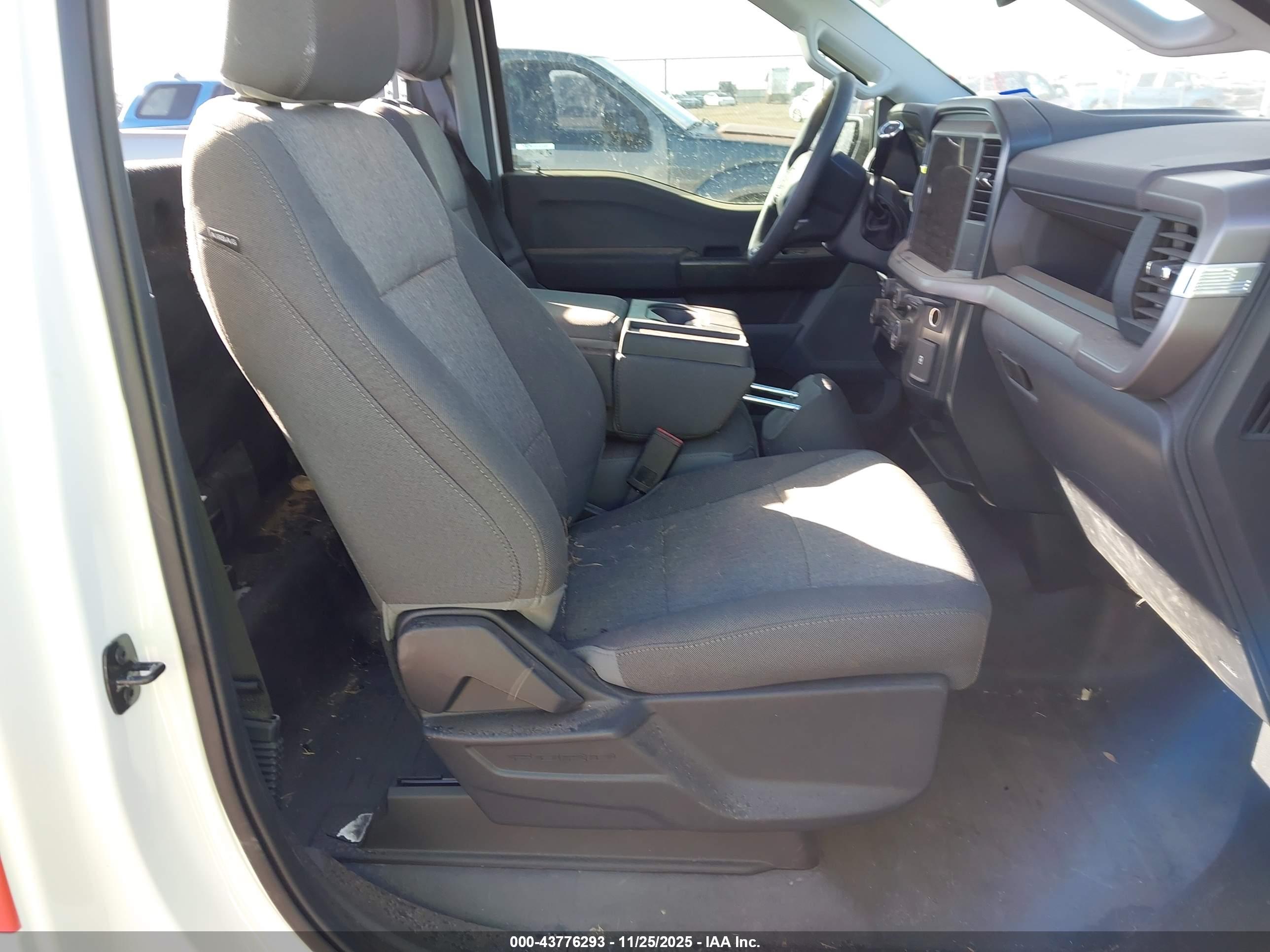 FORD F-150 image 5