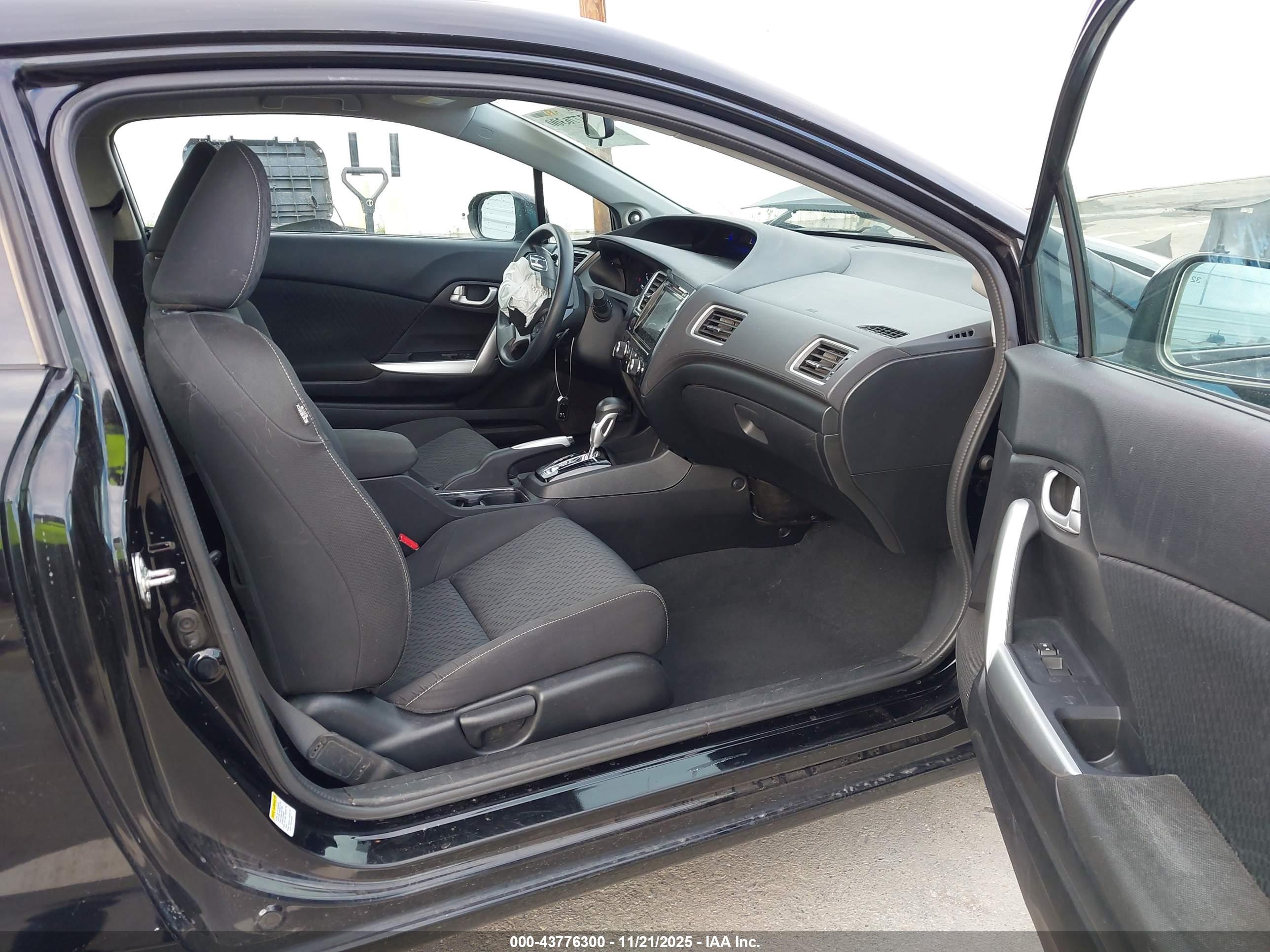HONDA CIVIC image 5