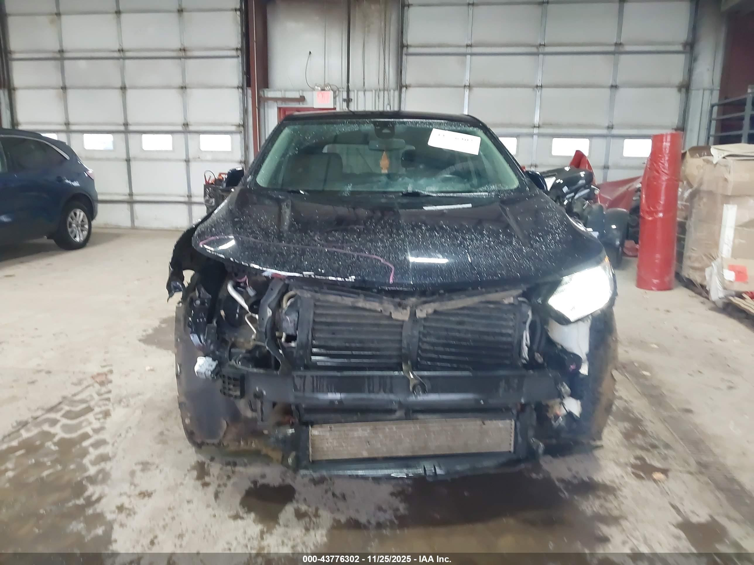 CHEVROLET EQUINOX image 6