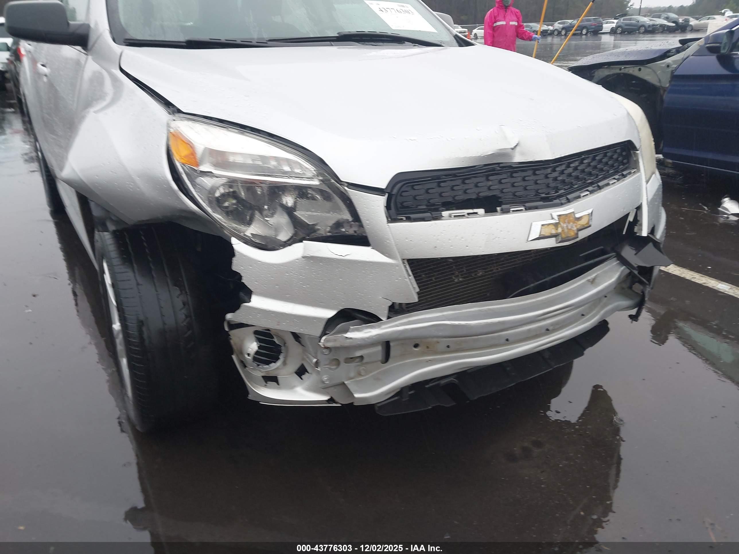 CHEVROLET EQUINOX image 6