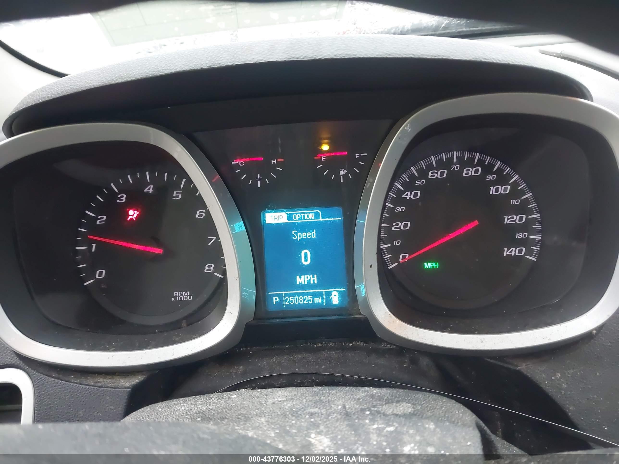 CHEVROLET EQUINOX image 7