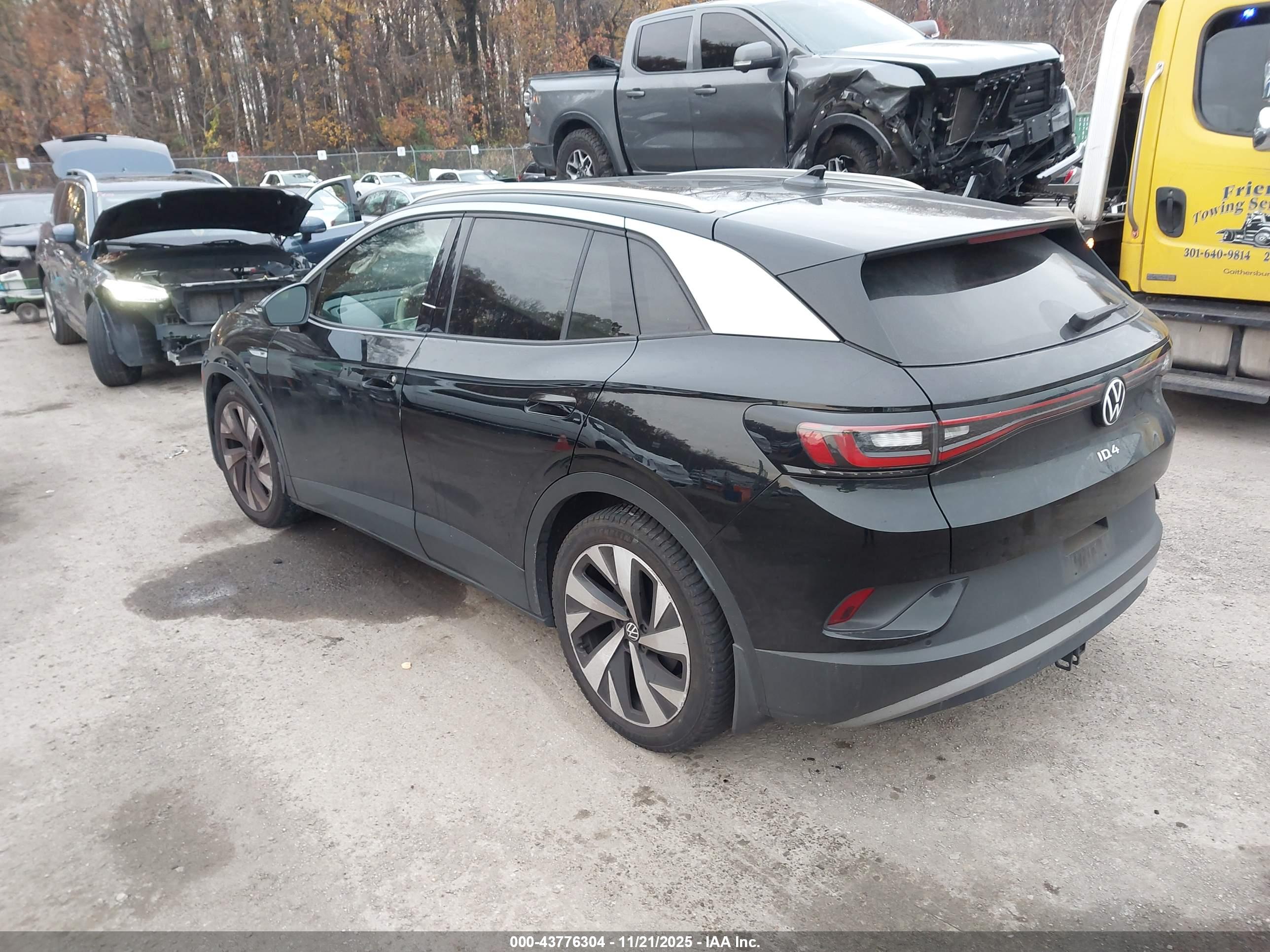 VOLKSWAGEN ID.4 image 3