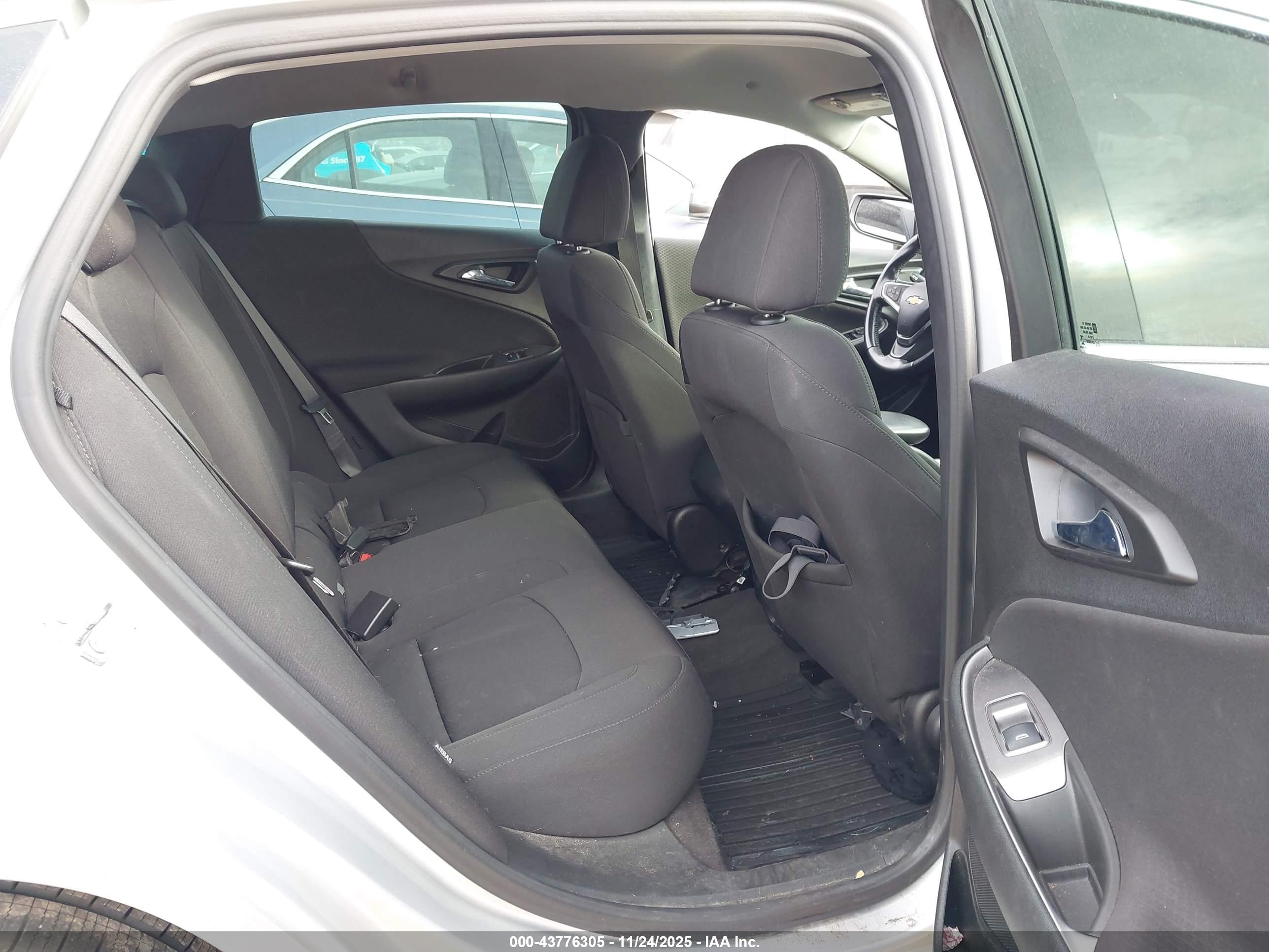 CHEVROLET MALIBU image 8