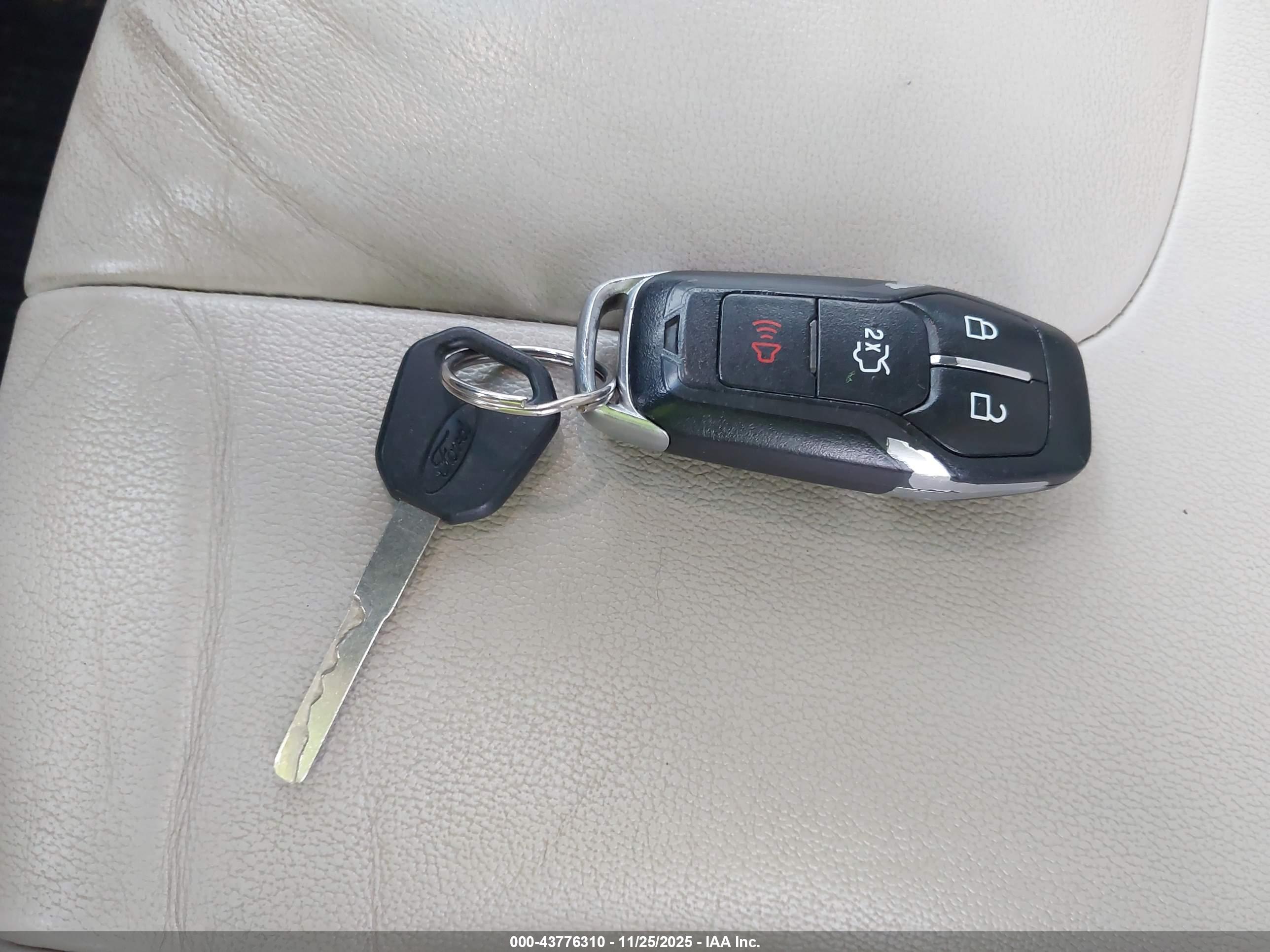 FORD EDGE image 11