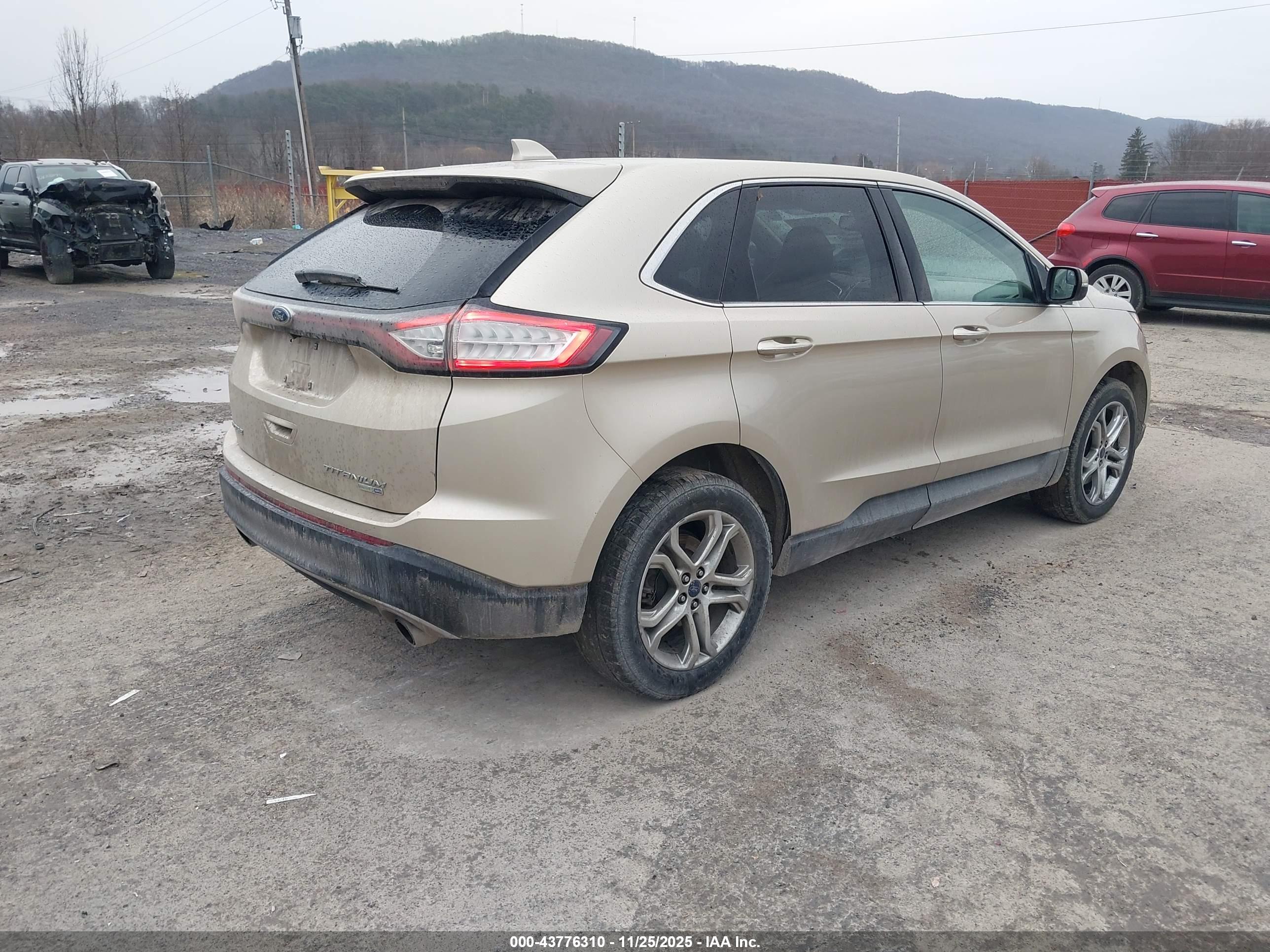 FORD EDGE image 4
