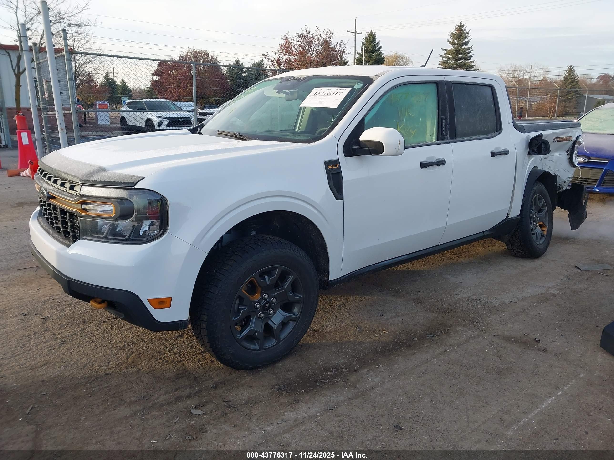 FORD MAVERICK image 2