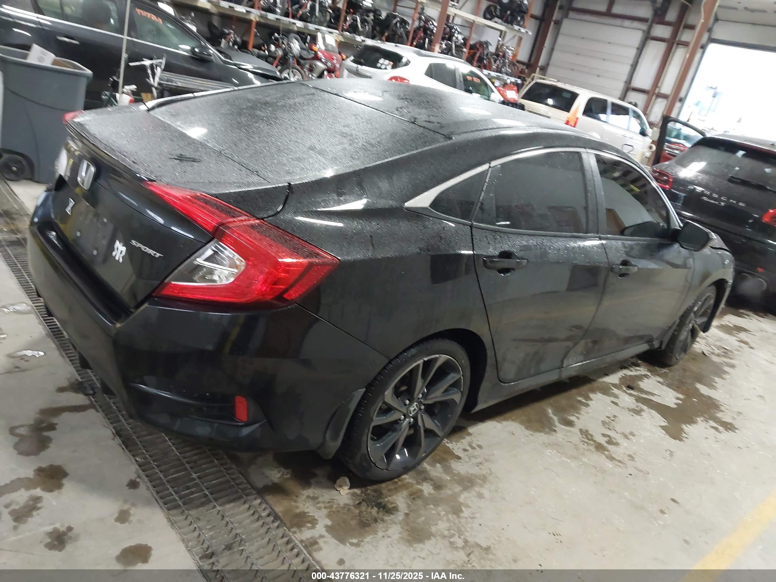 HONDA CIVIC image 4