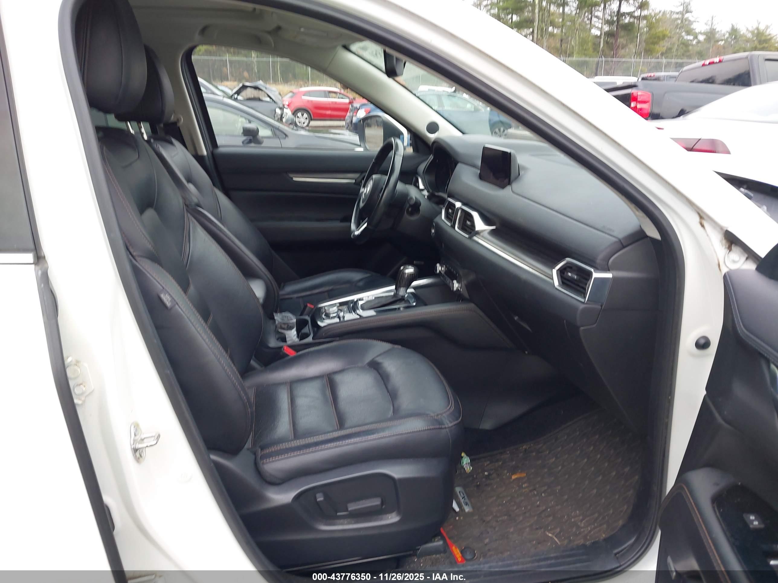 MAZDA CX-5 image 5