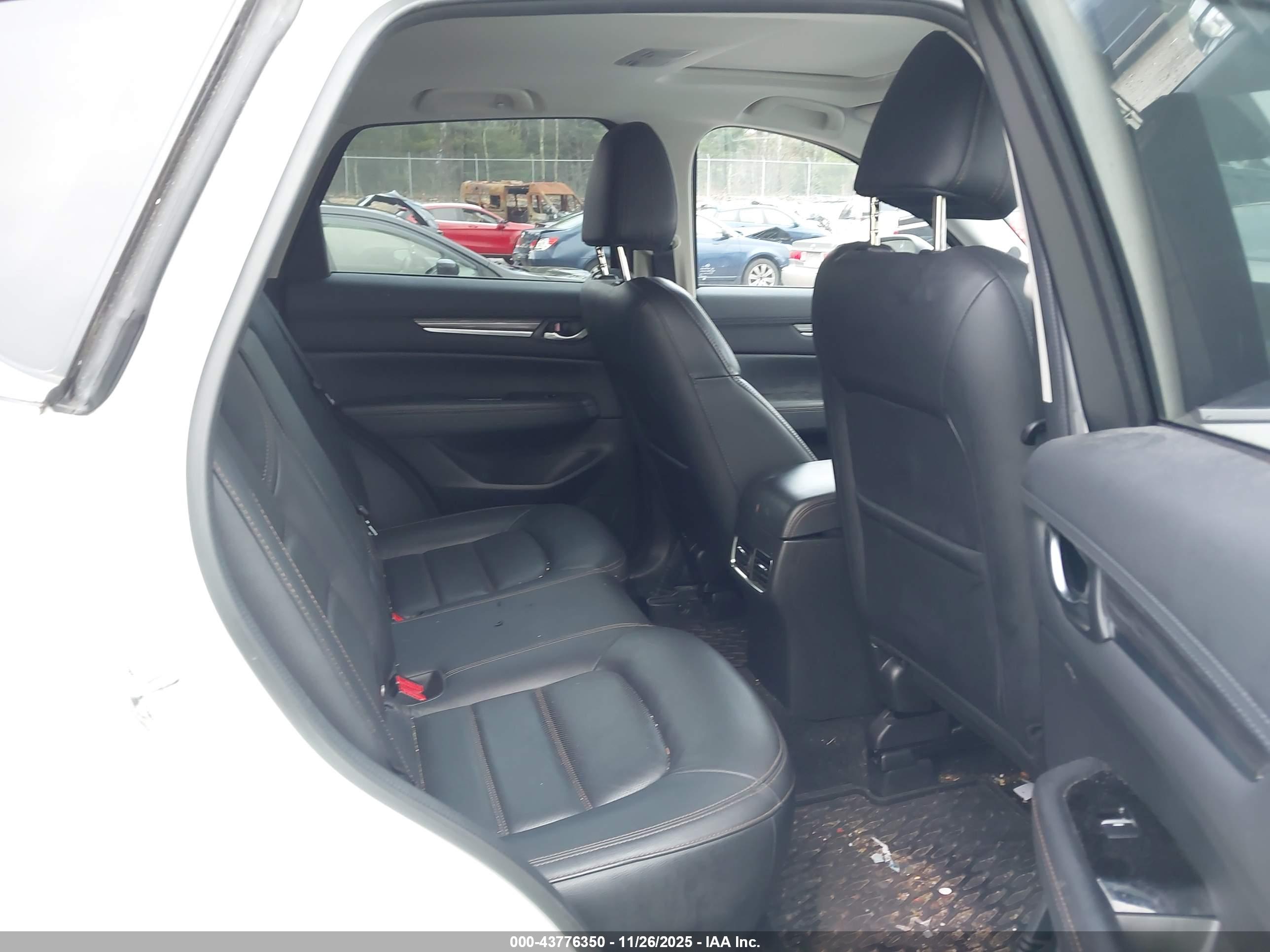 MAZDA CX-5 image 8