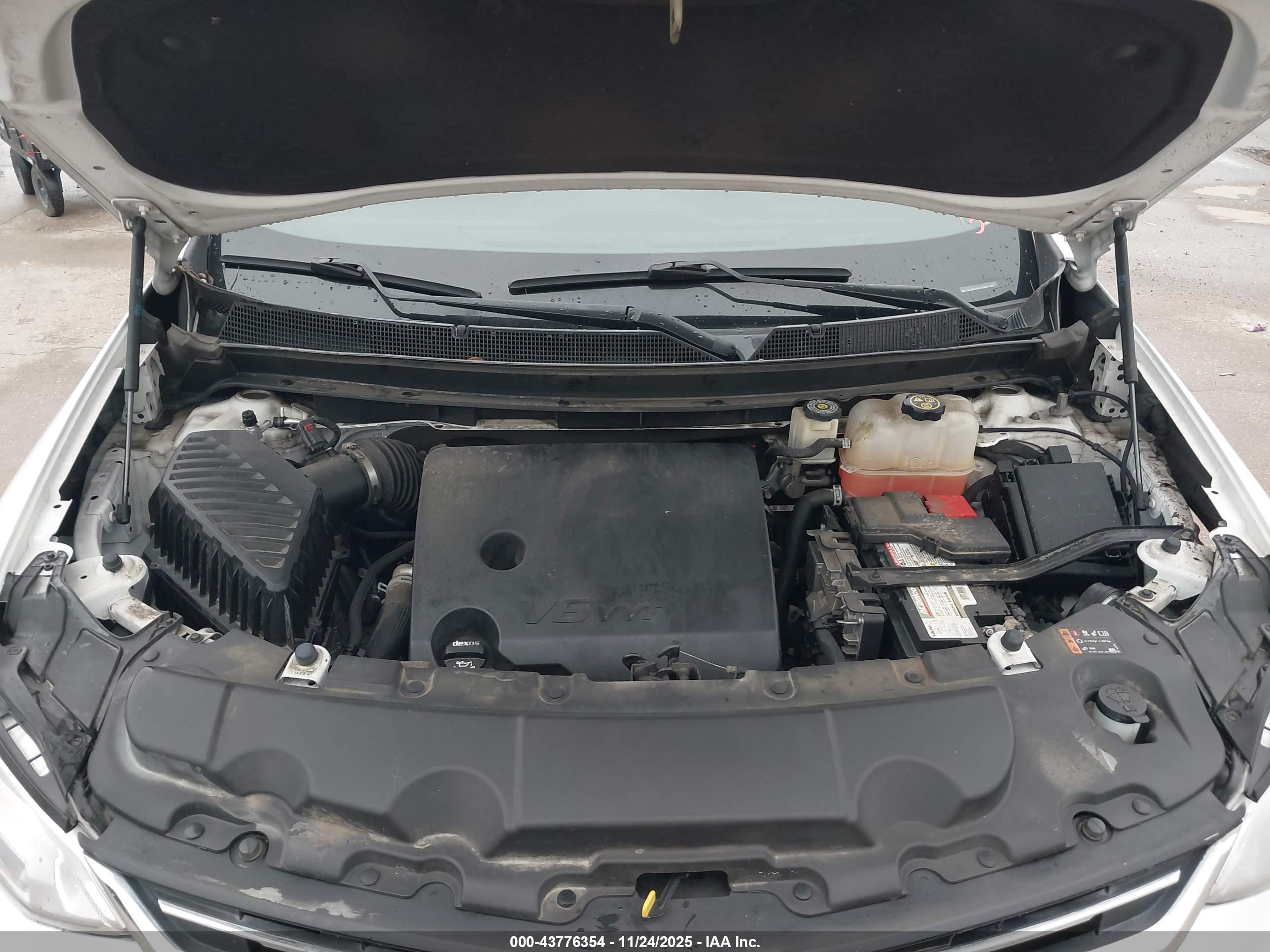CHEVROLET TRAVERSE image 10