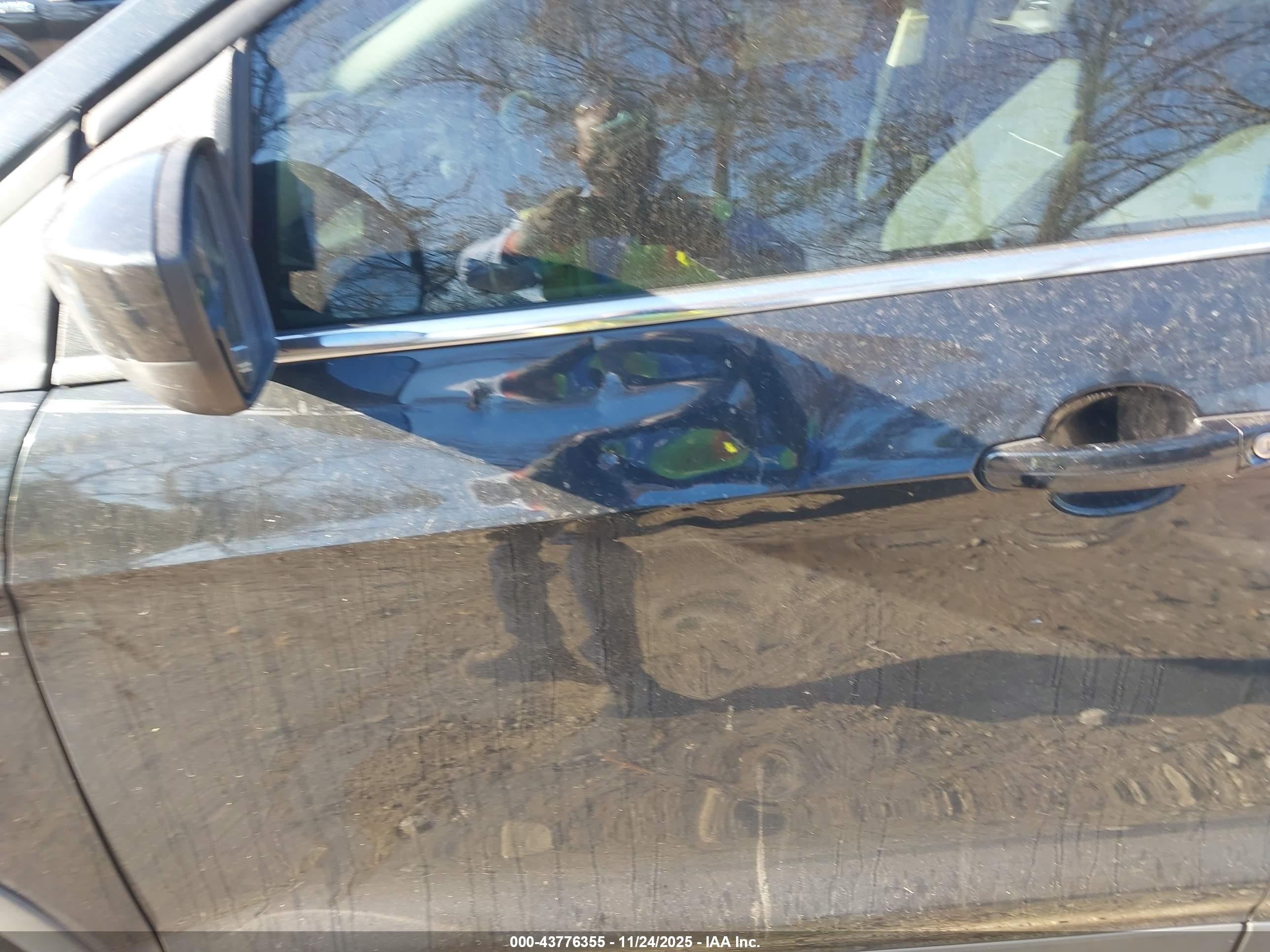 FORD ESCAPE image 6