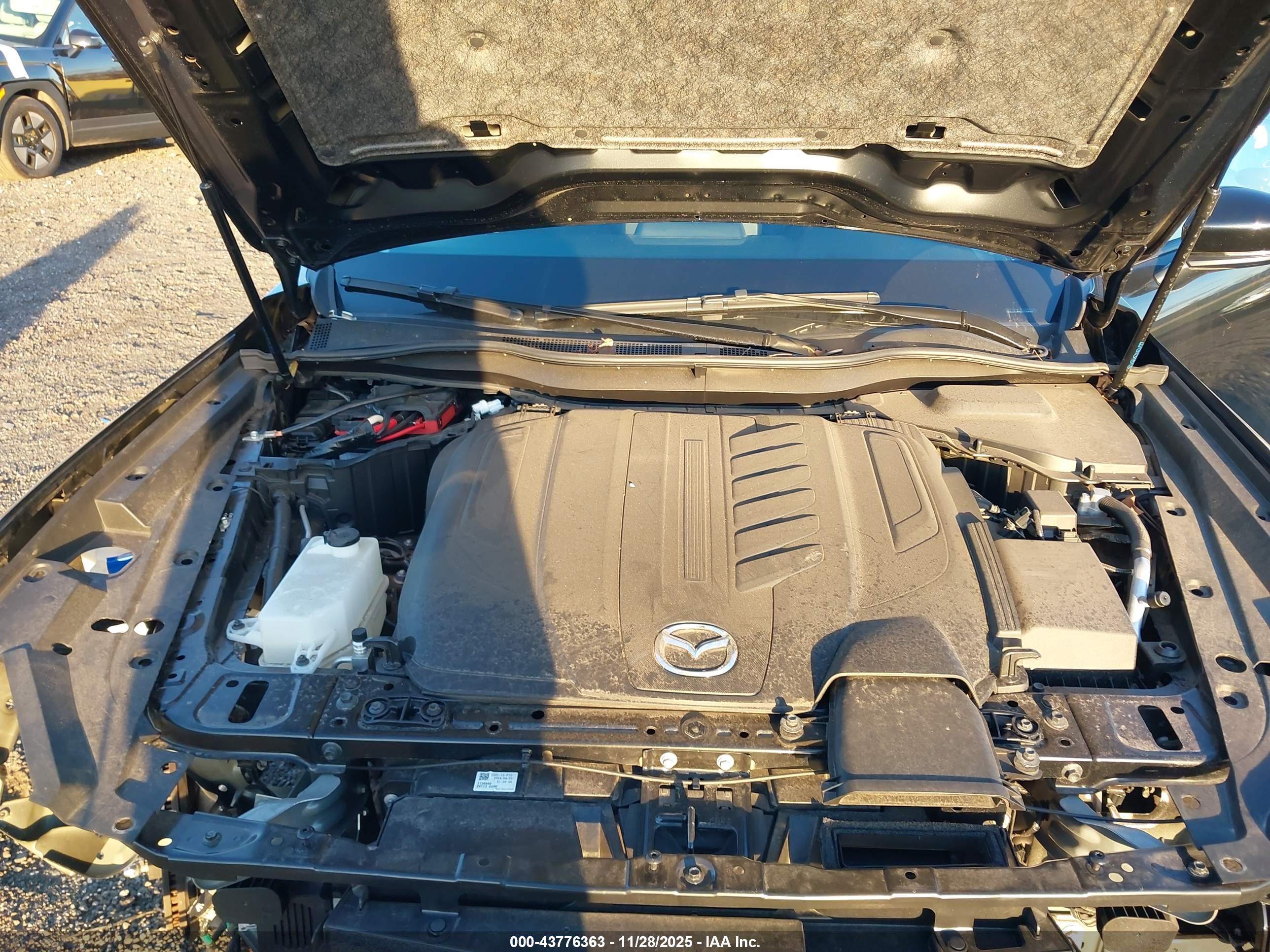 MAZDA CX-90 image 10