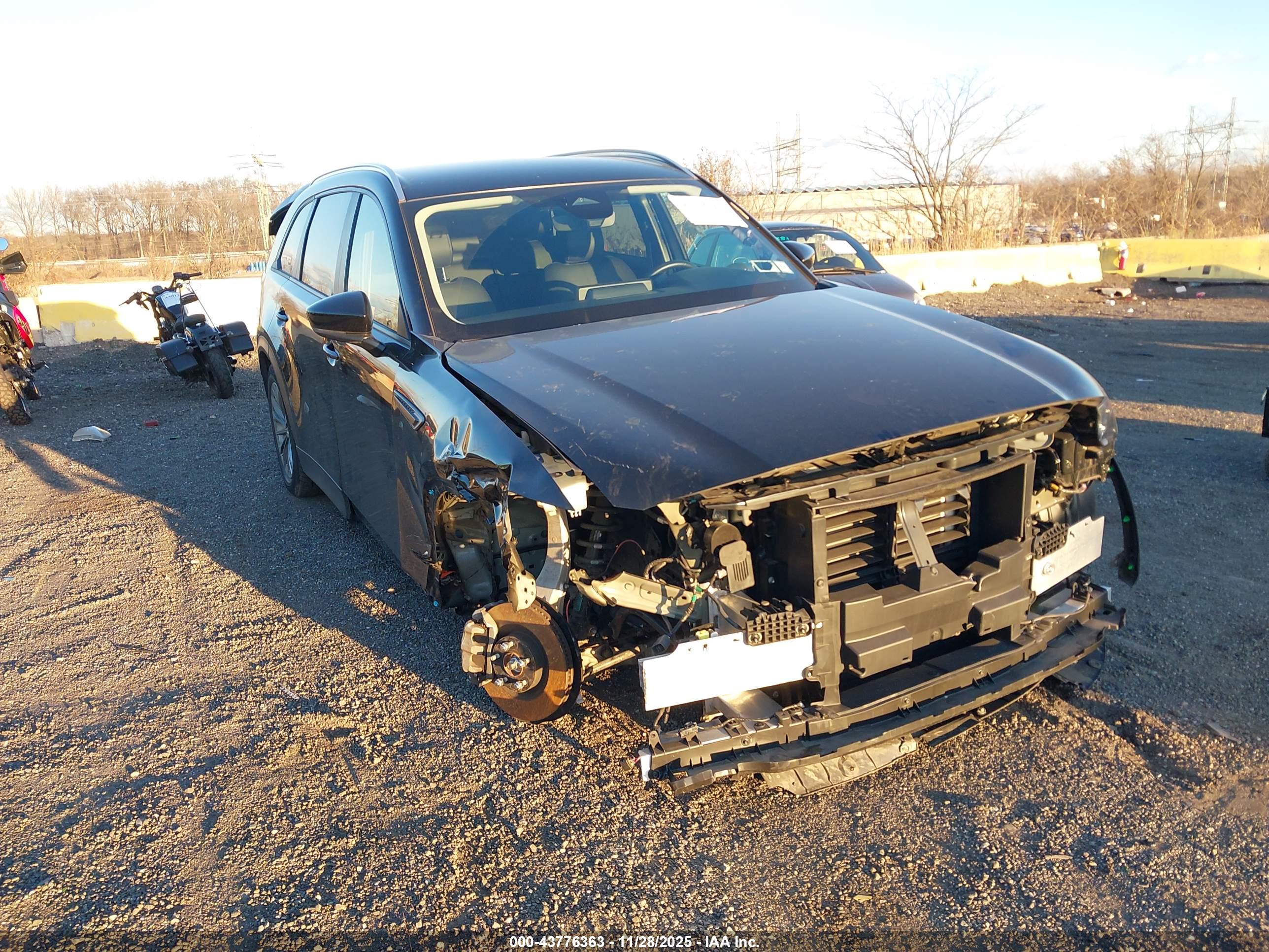 MAZDA CX-90 image 6