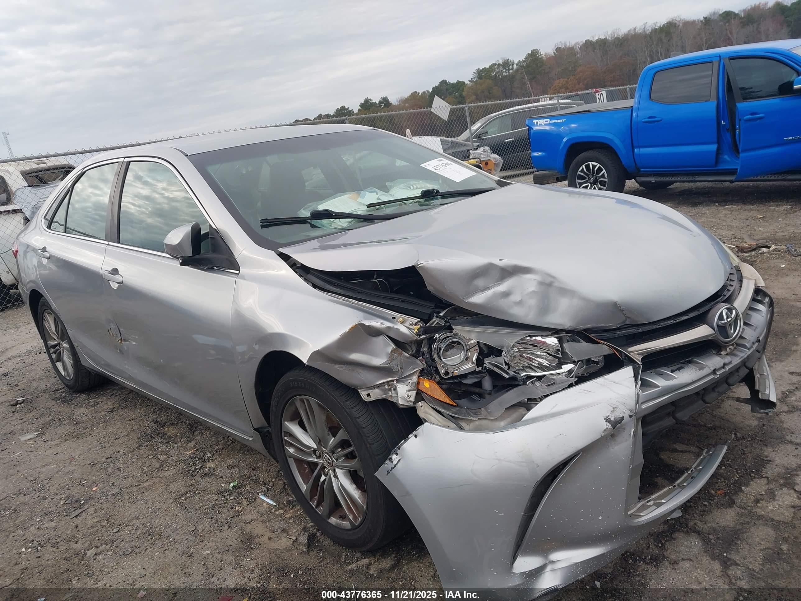 TOYOTA CAMRY image 6