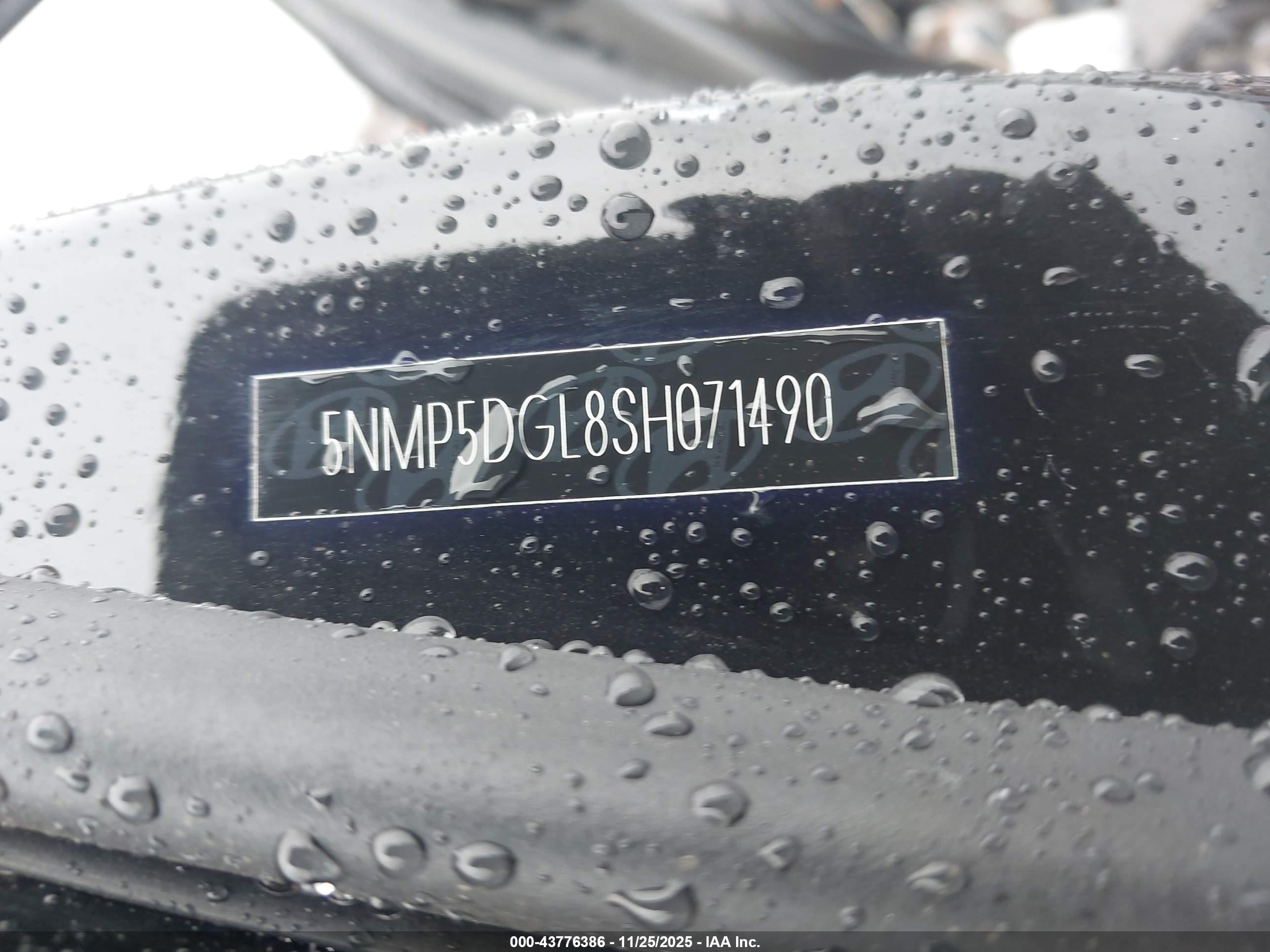 HYUNDAI SANTA image 9