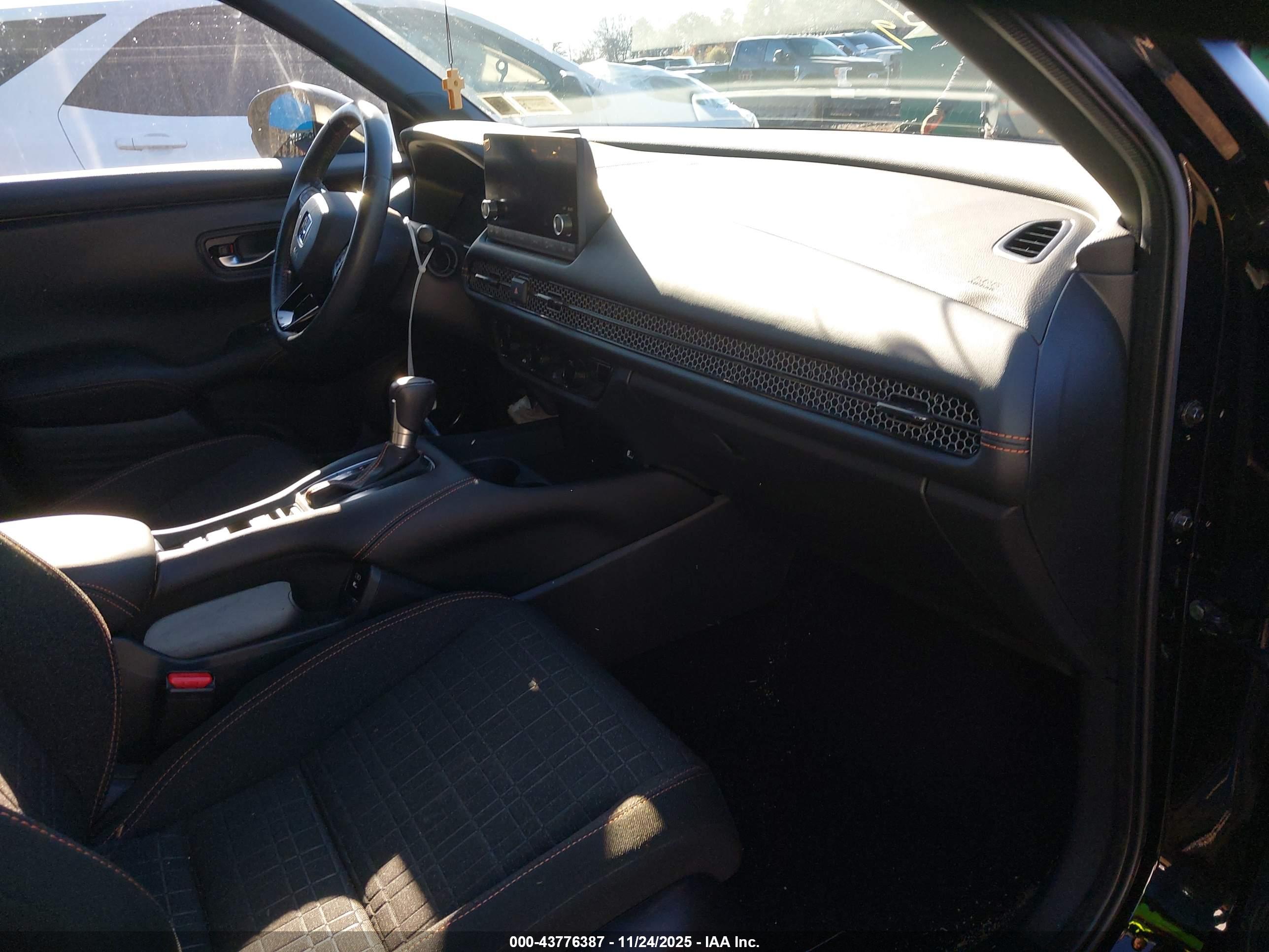 HONDA HR-V image 5