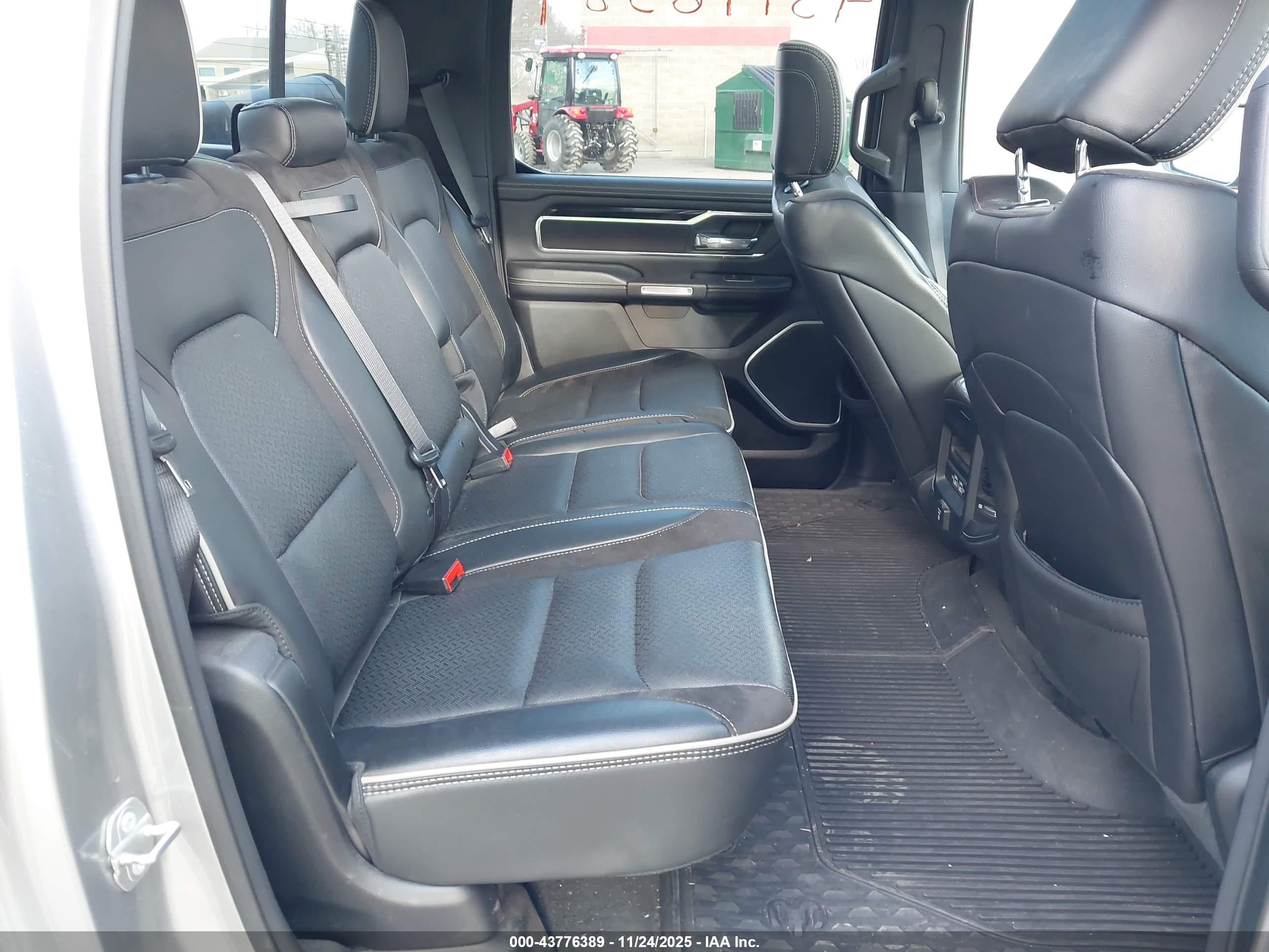 RAM 1500 image 8
